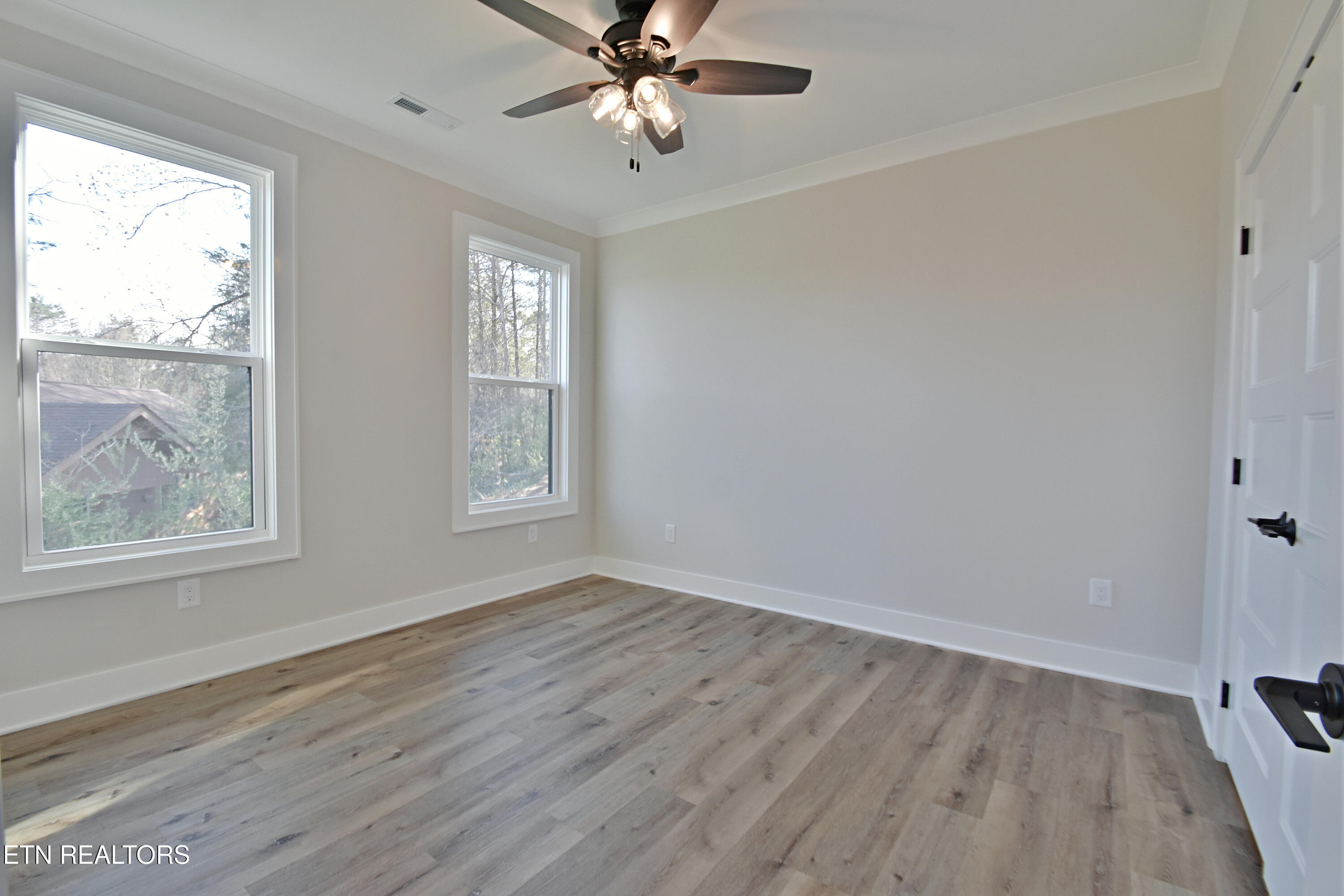 106 Ootsima Way Property Photo 32