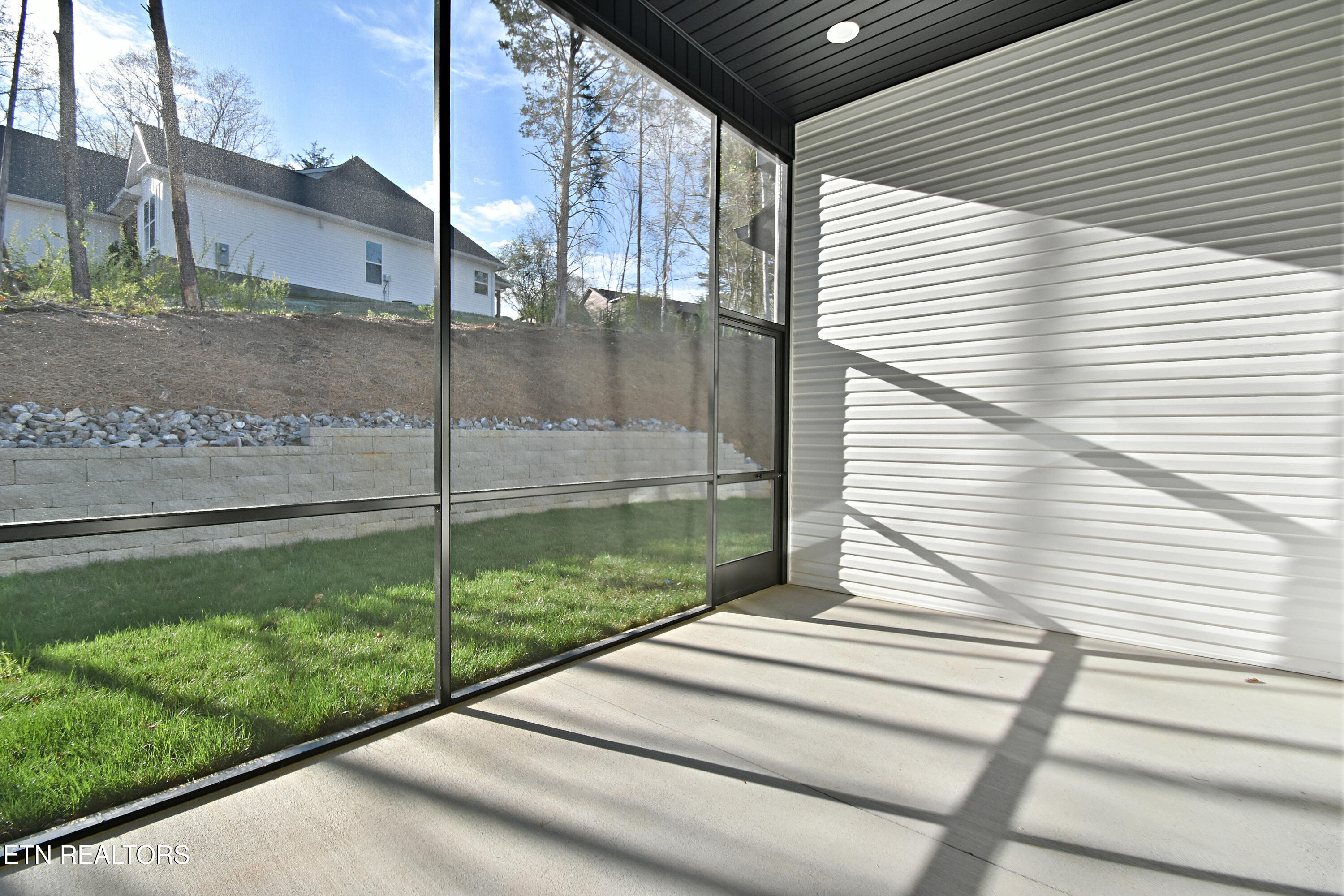106 Ootsima Way Property Photo 40