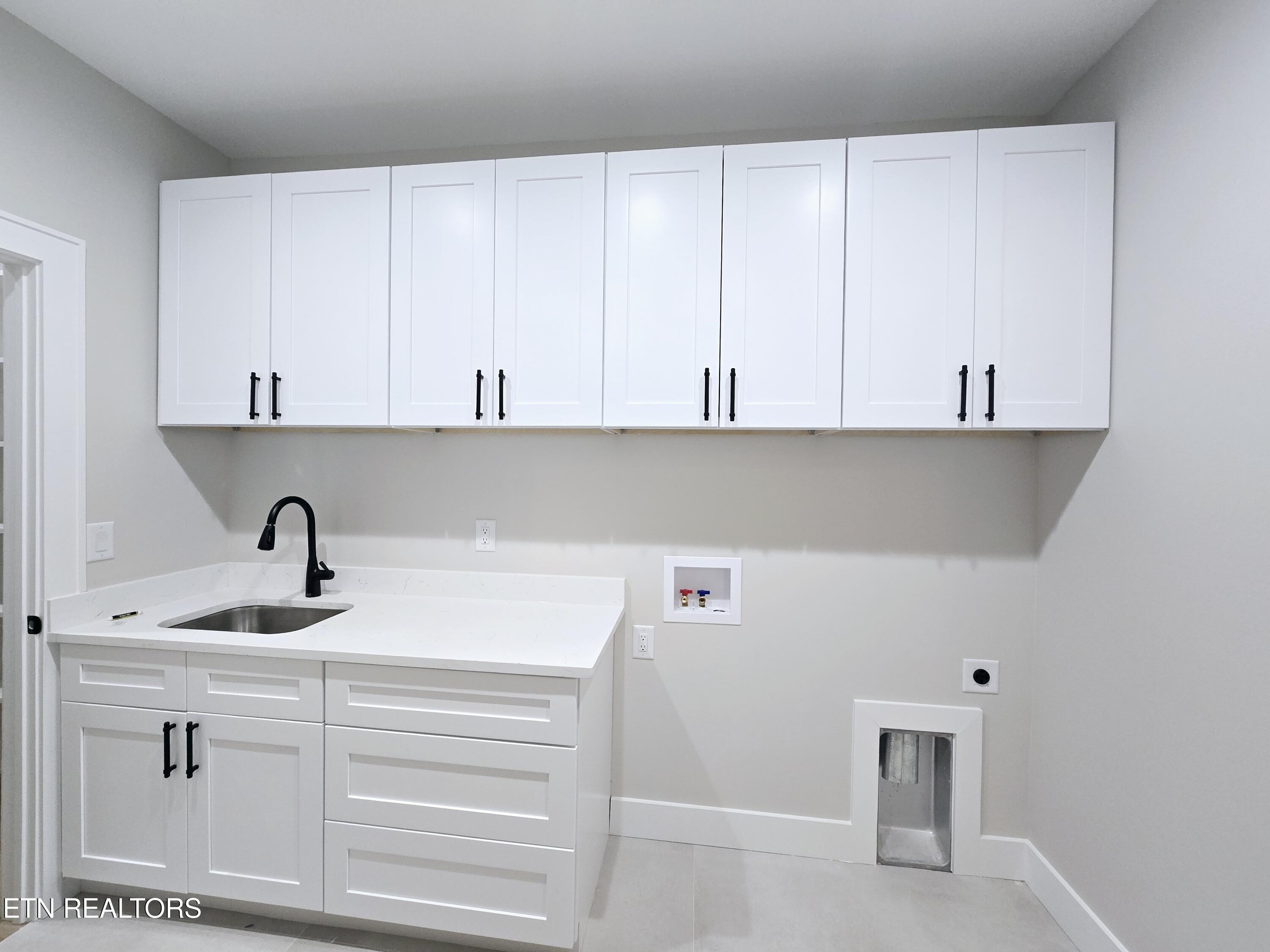 106 Ootsima Way Property Photo 49