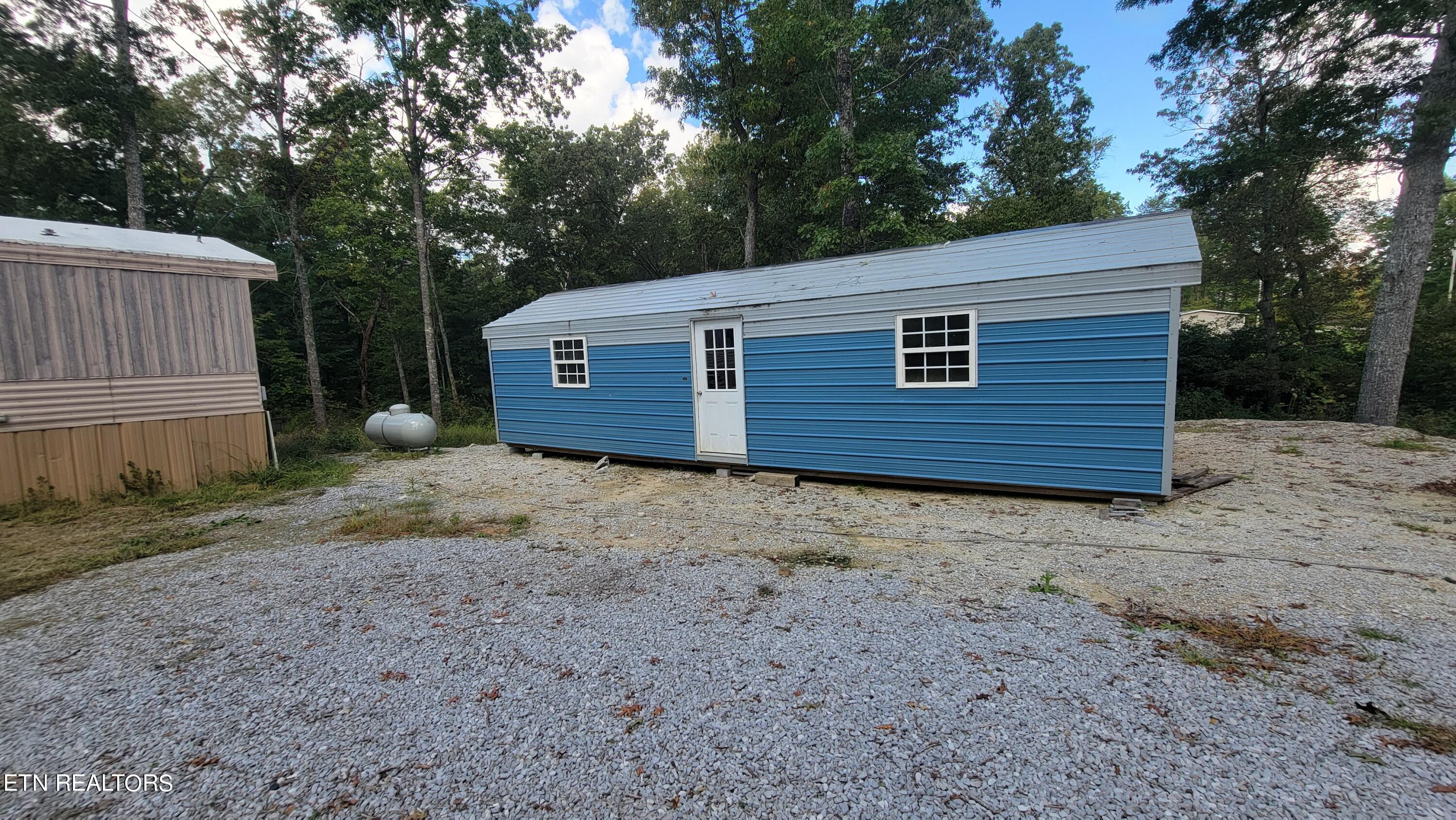 613 John Q Wyatt Rd Property Photo 4