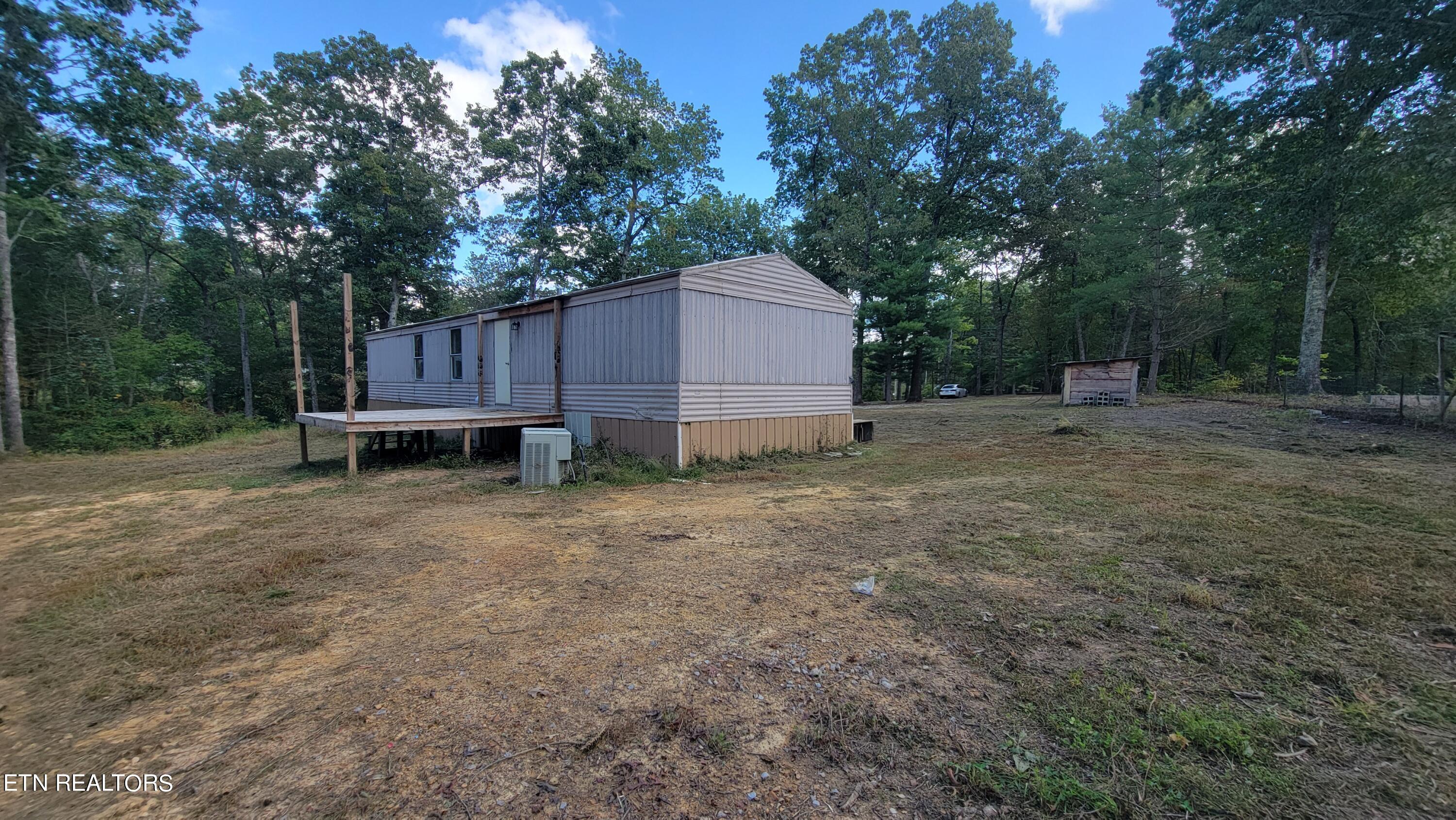 613 John Q Wyatt Rd Property Photo 5