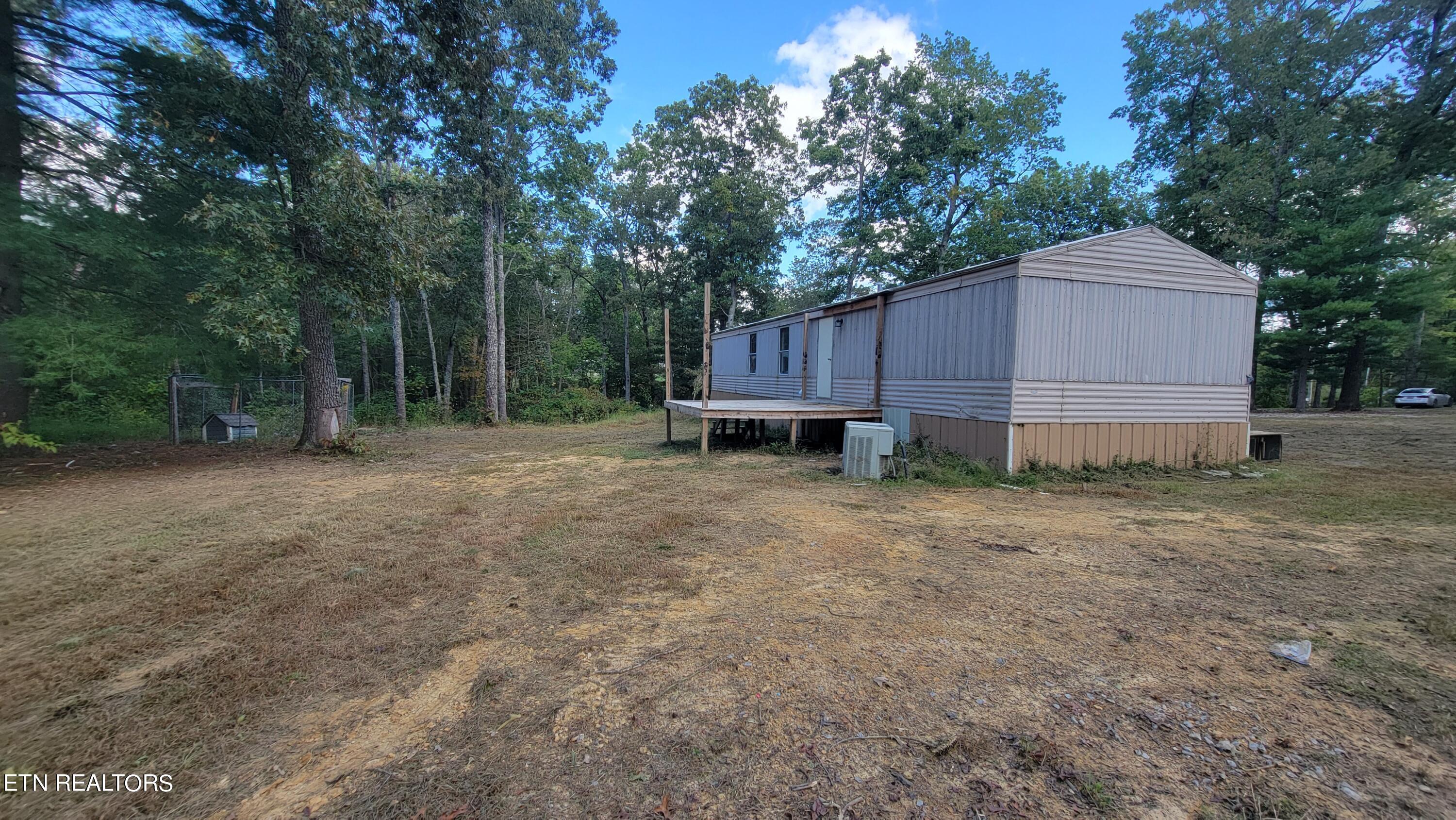 613 John Q Wyatt Rd Property Photo 6