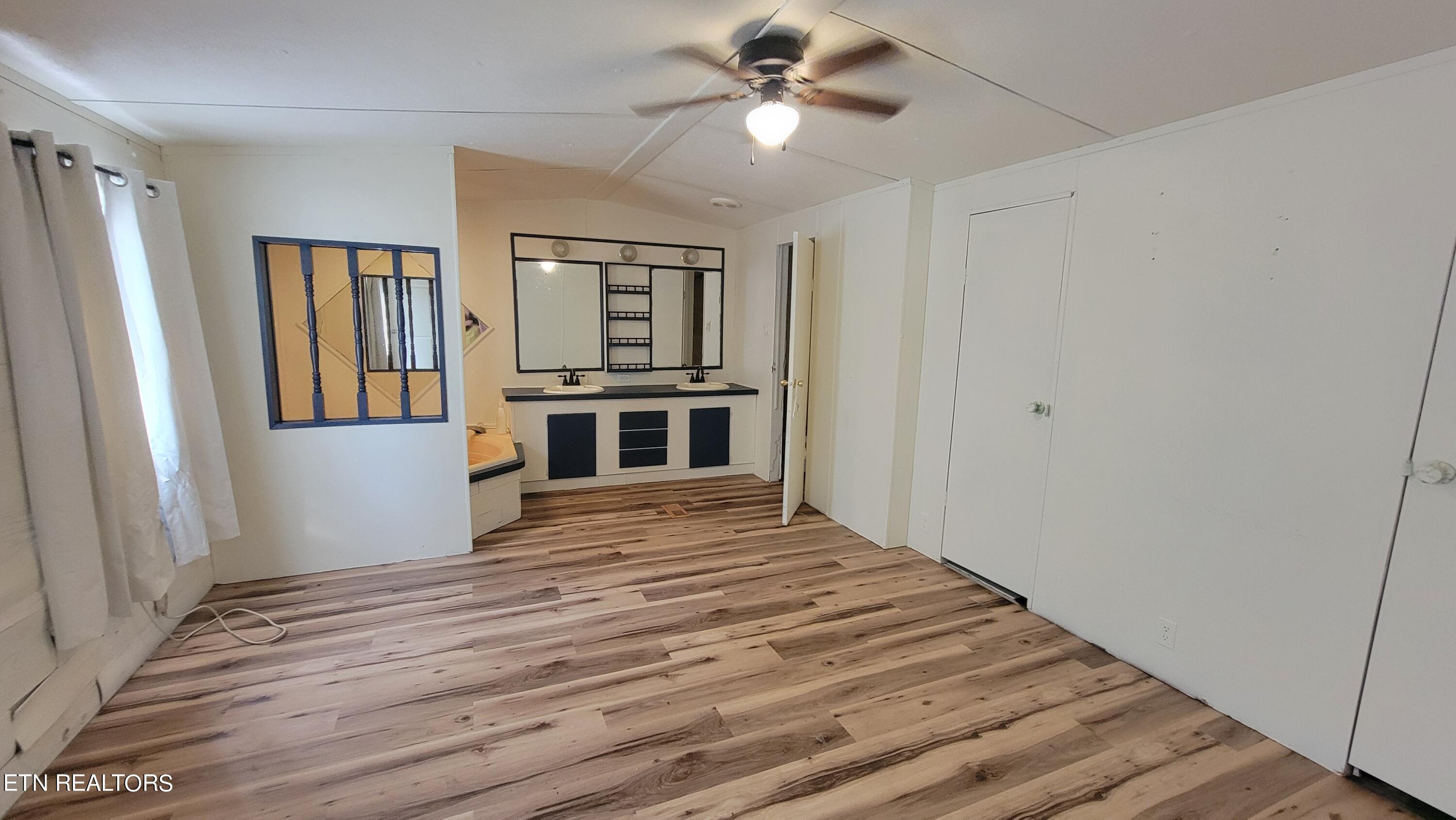 613 John Q Wyatt Rd Property Photo 17