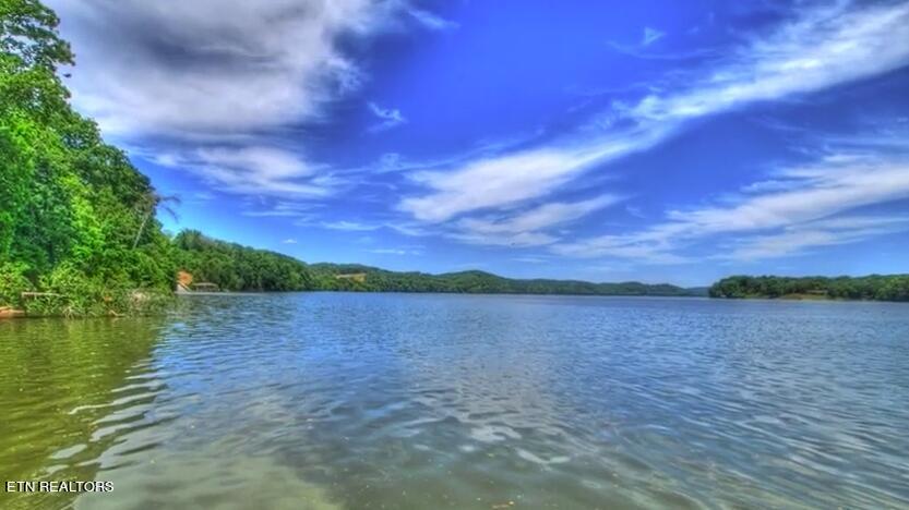300 Caney View Drive Property Photo 1