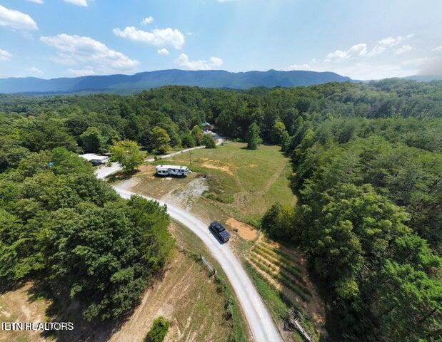 4420 6 Mile Rd Property Photo 5