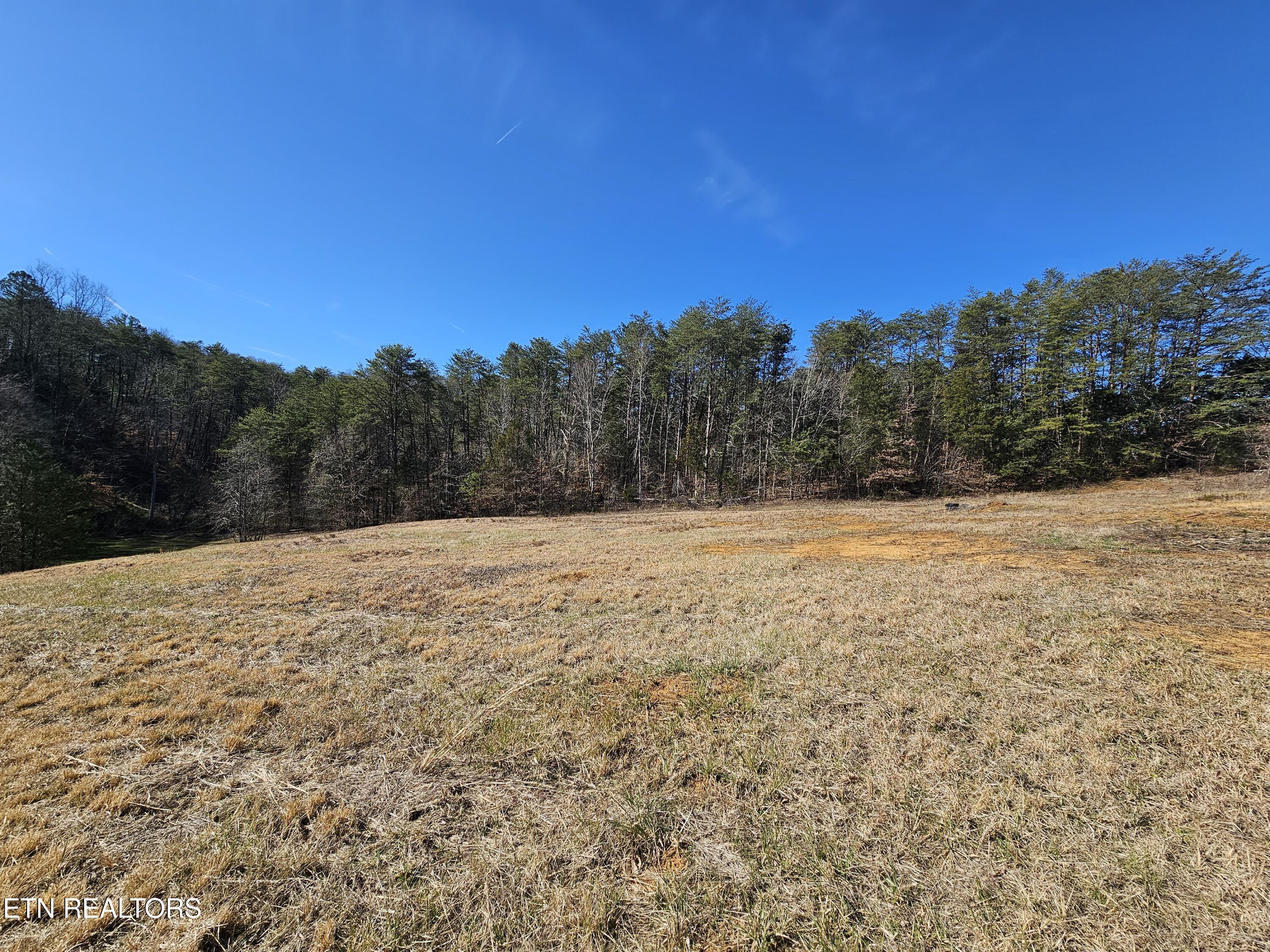 4420 6 Mile Rd Property Photo 8