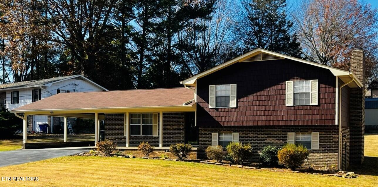 3627 Ne Moreland Drive Property Photo