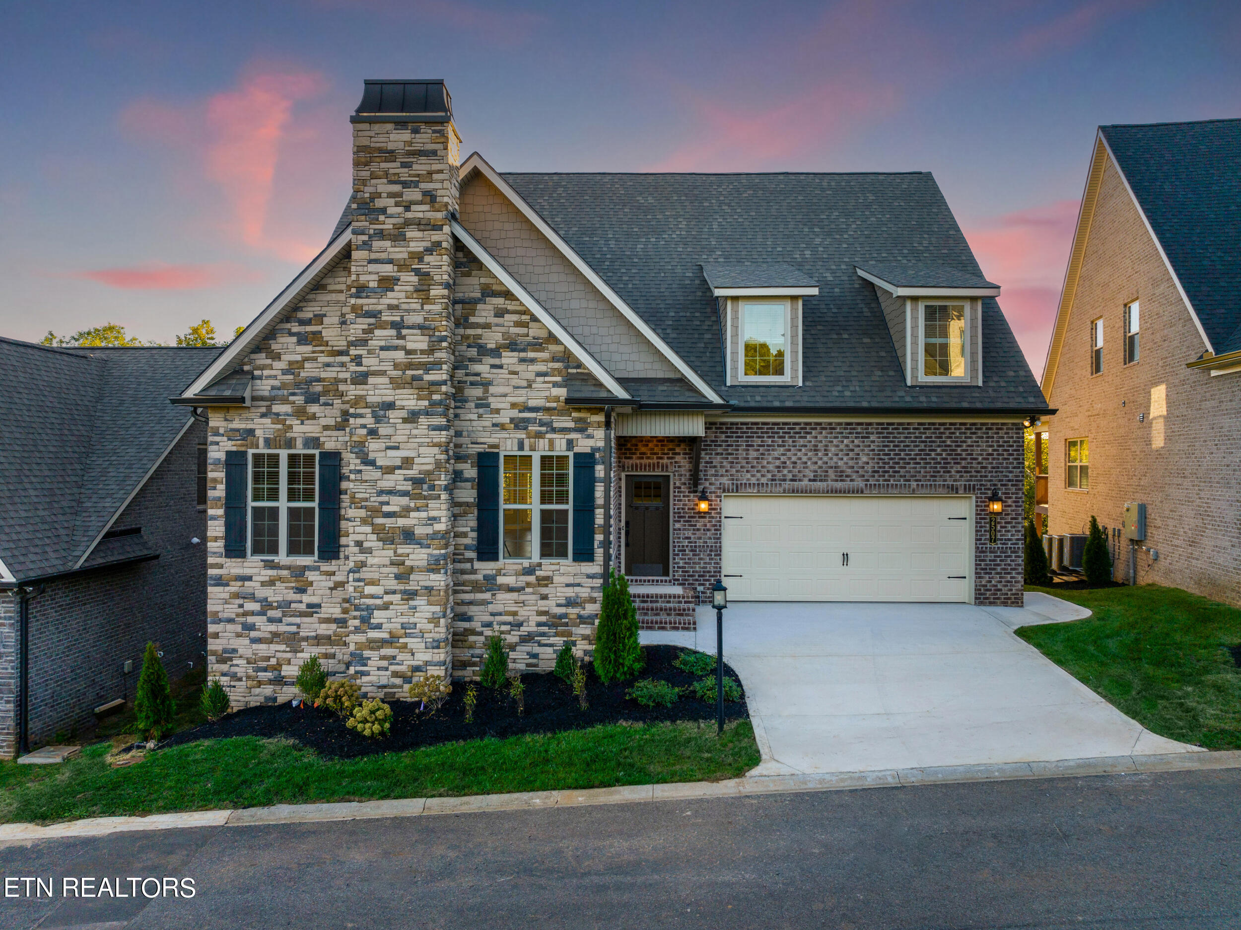 2507 Mishas Meadow Way Way Property Photo 5