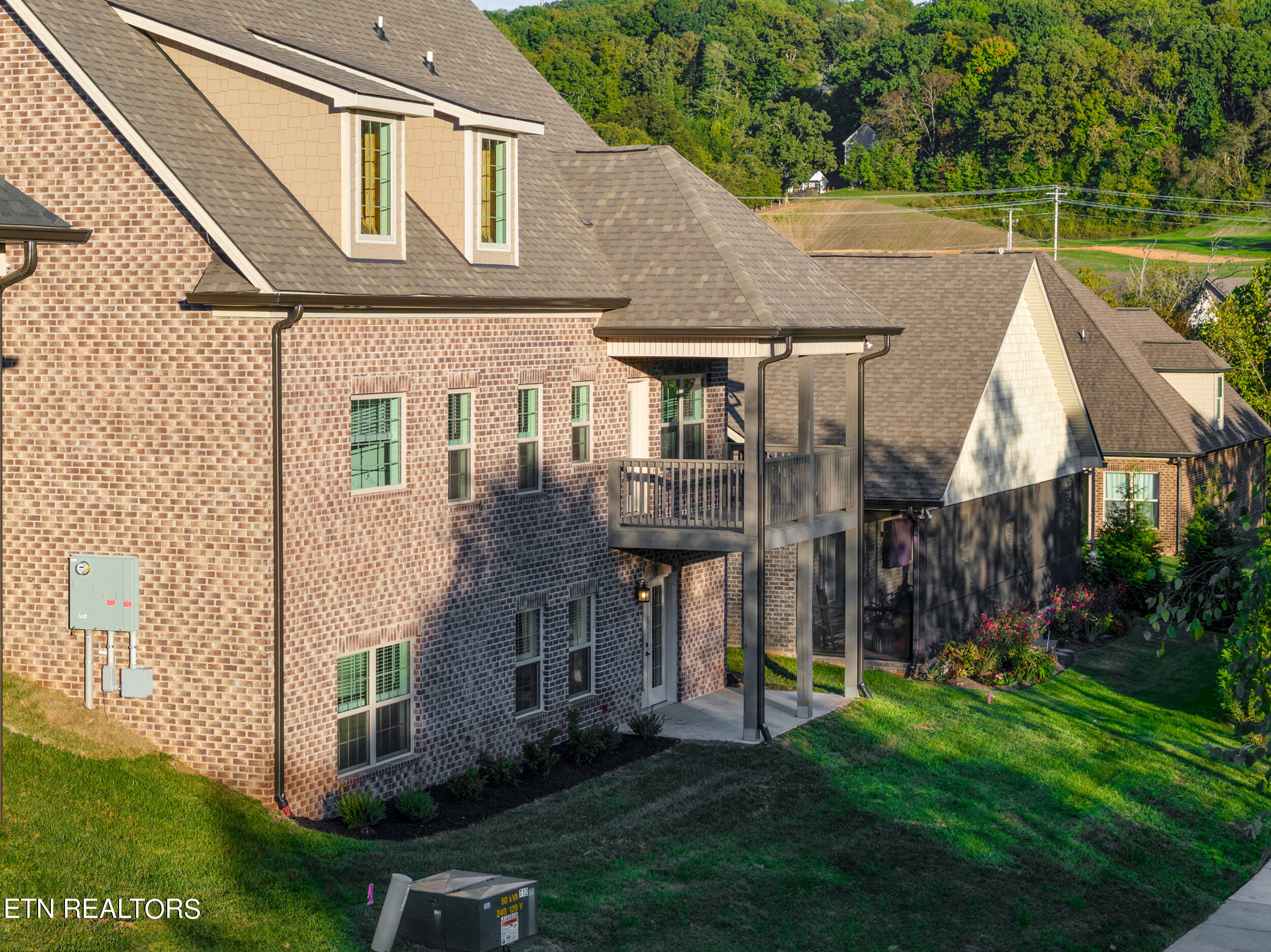 2507 Mishas Meadow Way Way Property Photo 9