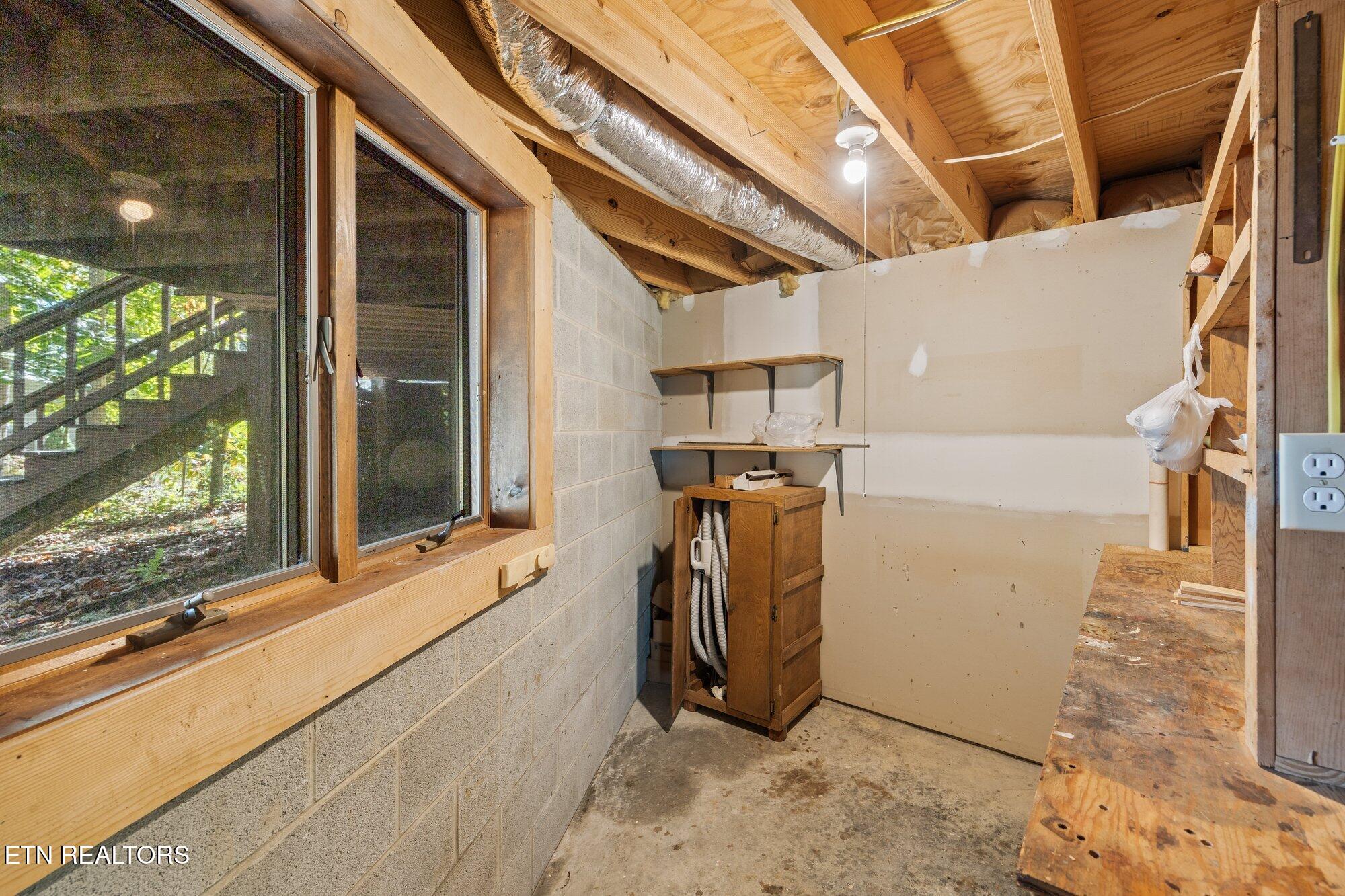 11 Londell Court Property Photo 36