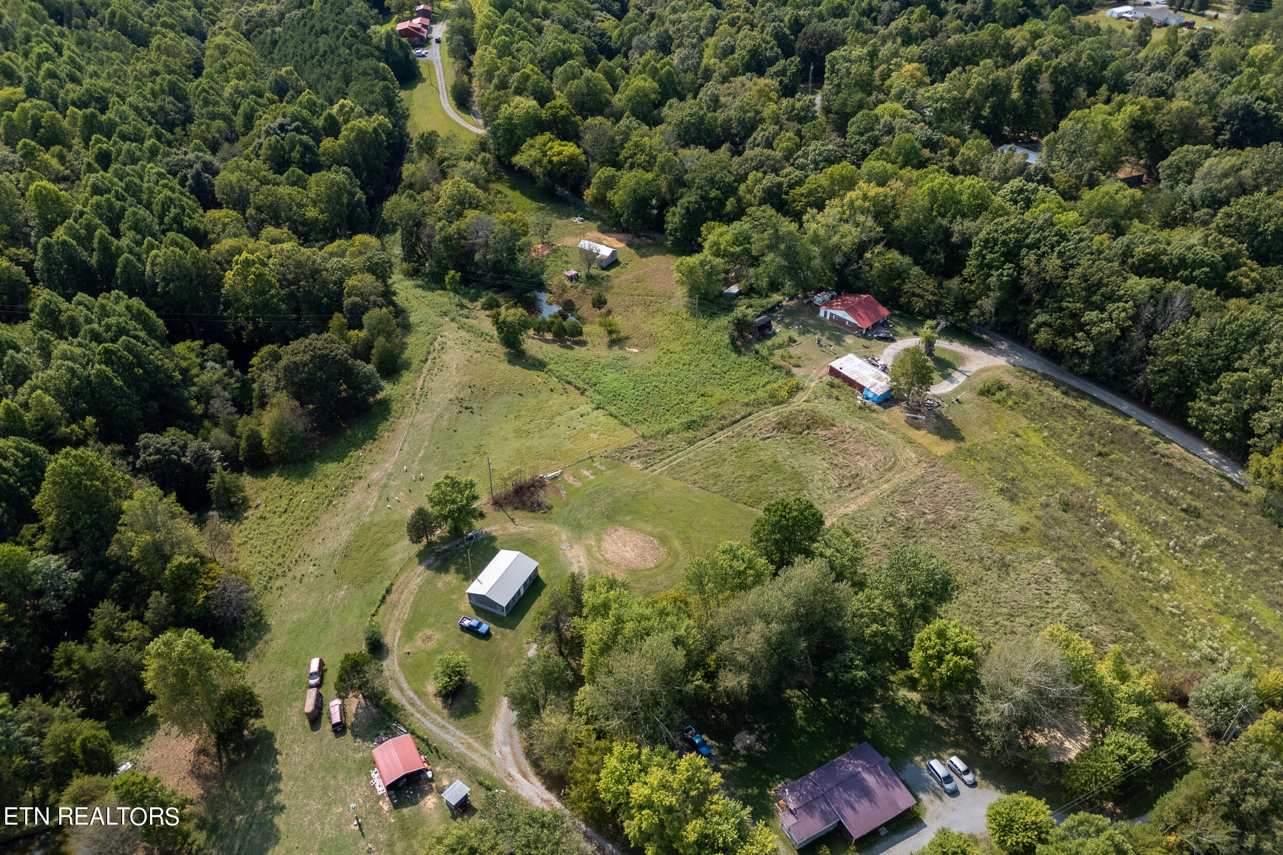 140 Roberts Hollow Lane Property Photo 12