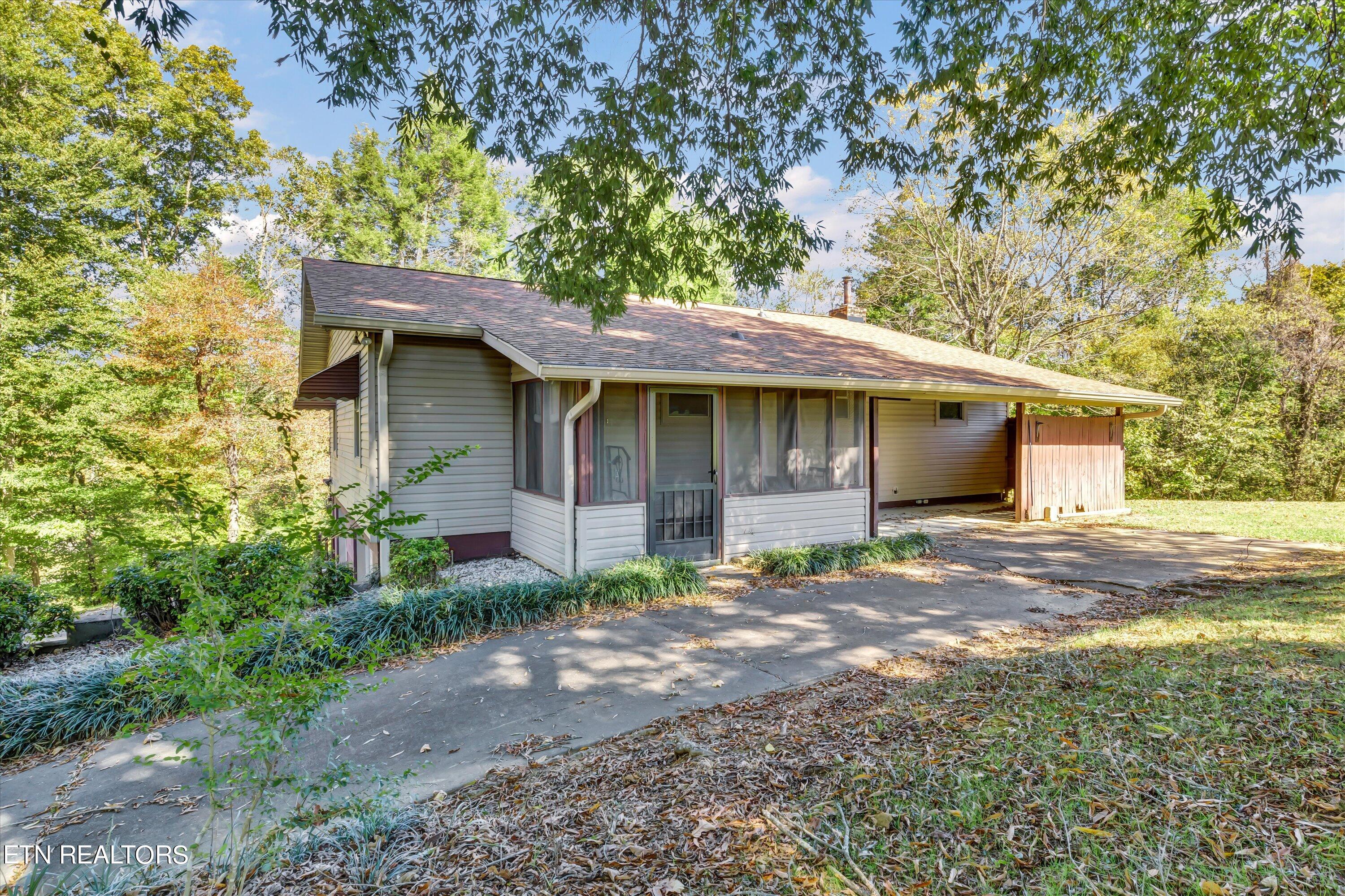 1246 Whites Mill Rd Property Photo 4