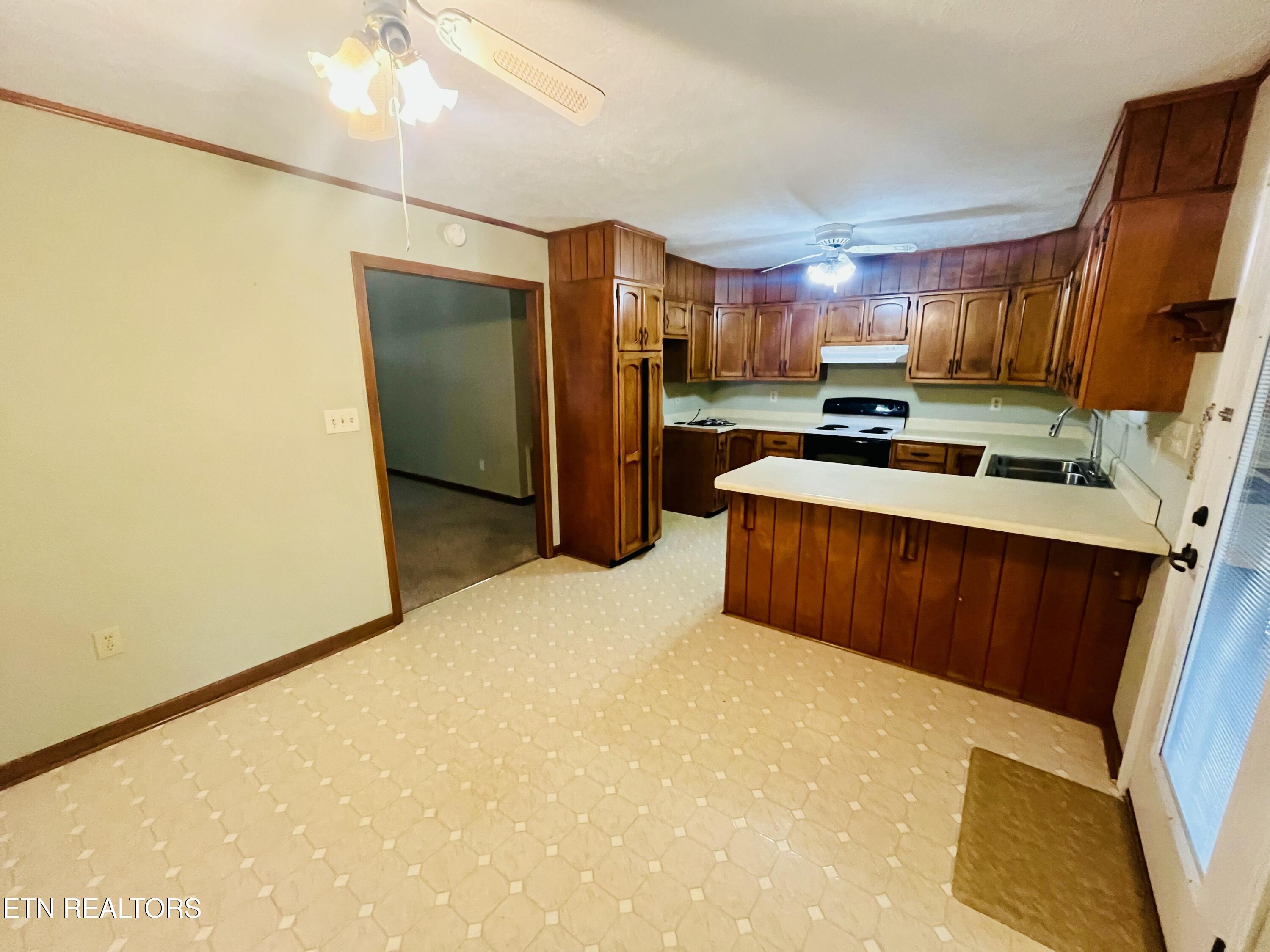 1246 Whites Mill Rd Property Photo 11