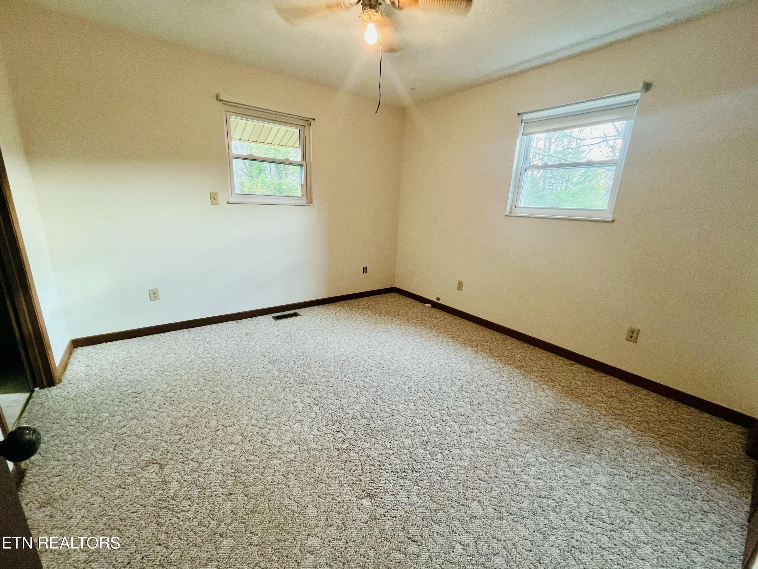 1246 Whites Mill Rd Property Photo 12