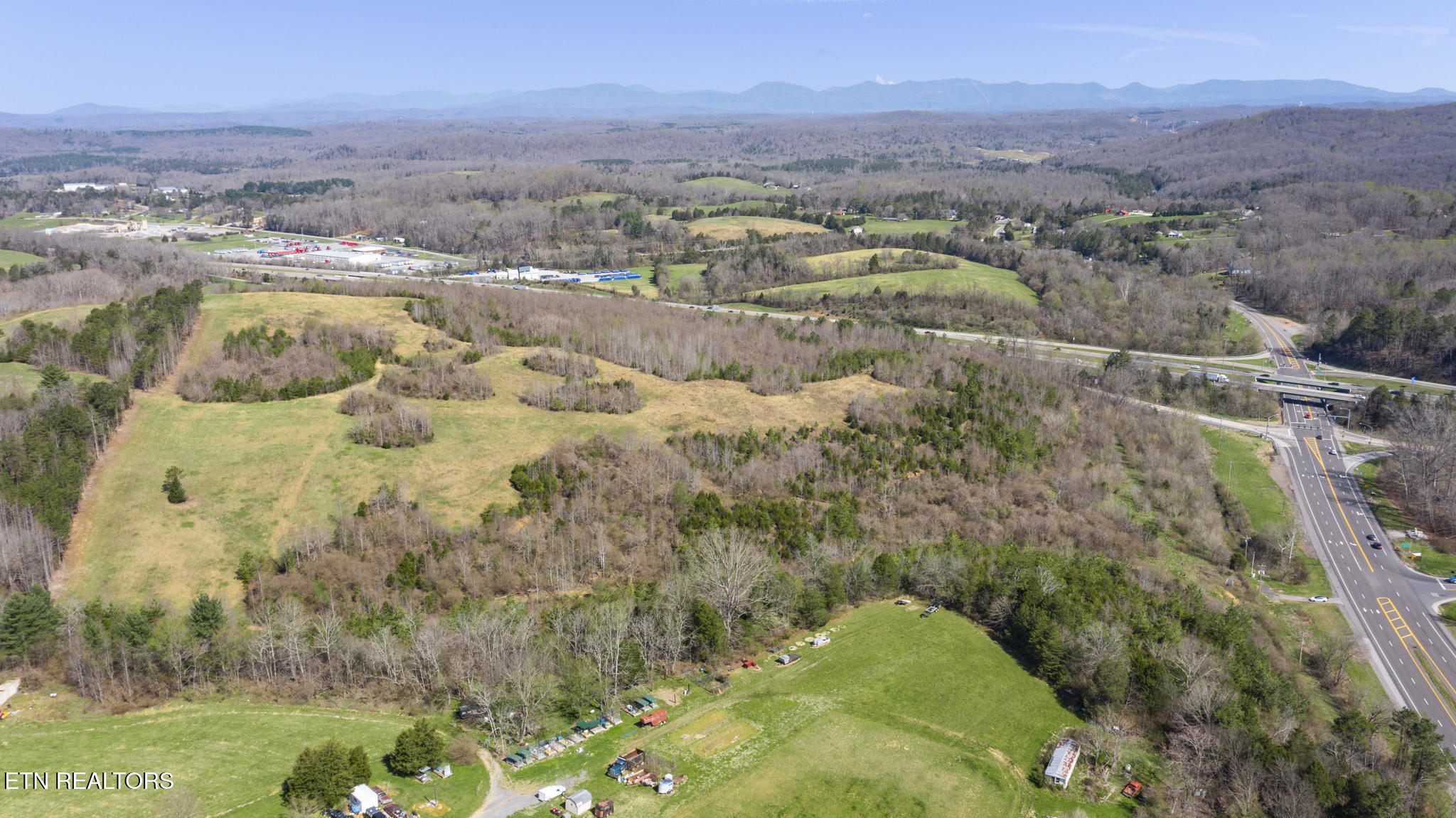 9011 Highway 321 Property Photo 6