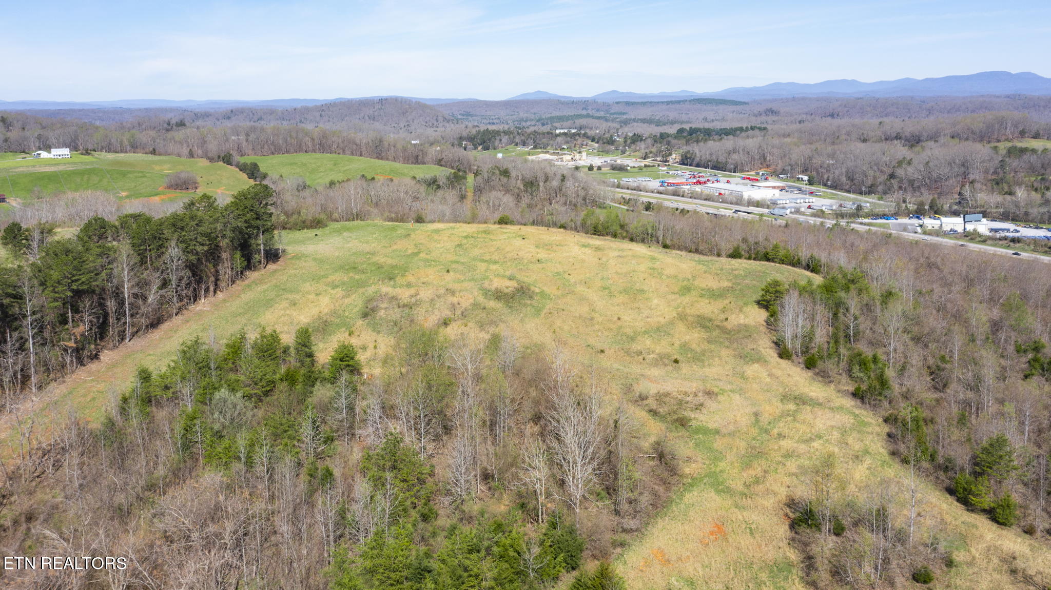 9011 Highway 321 Property Photo 8