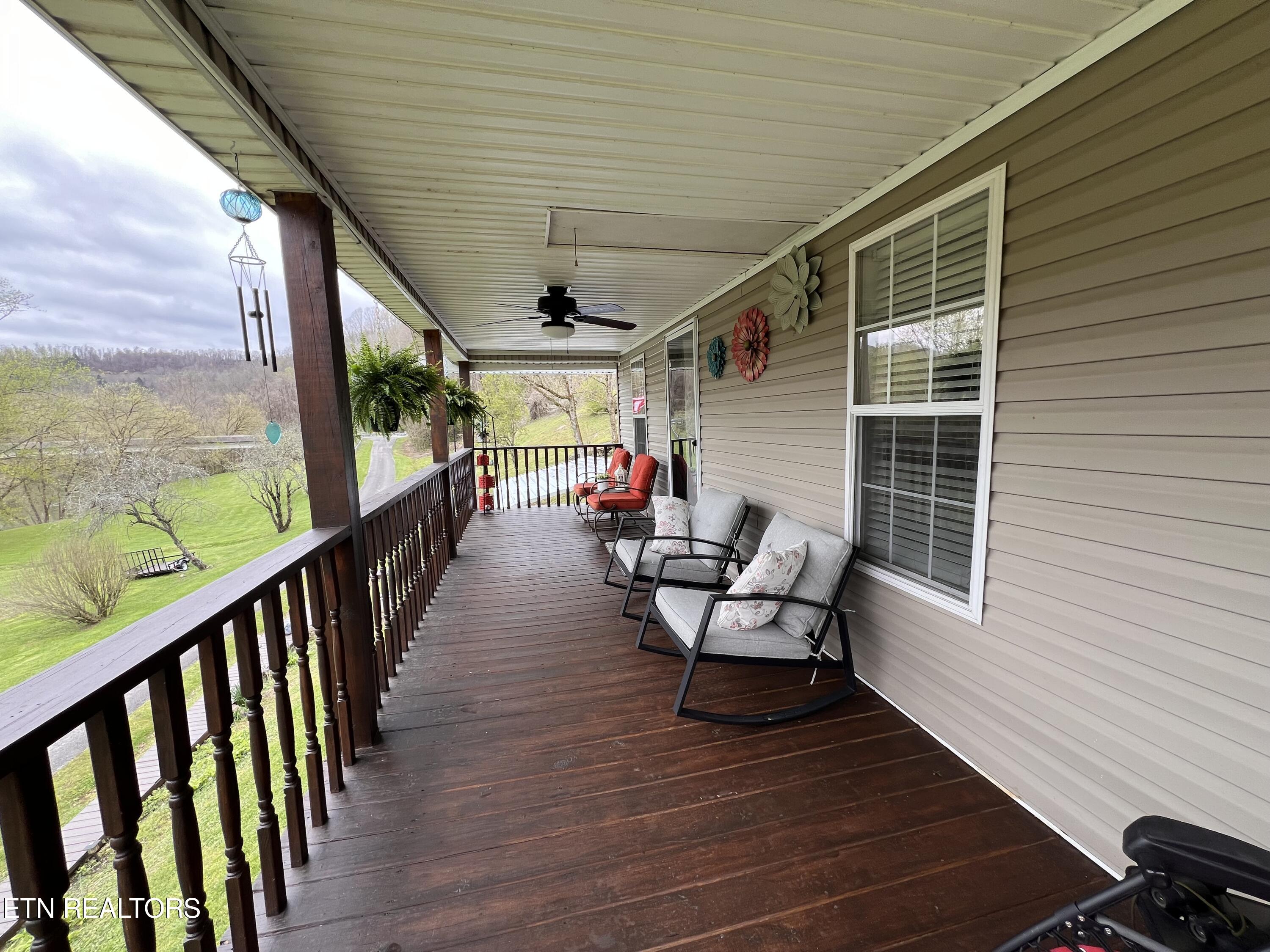 59 River Rd Property Photo 27