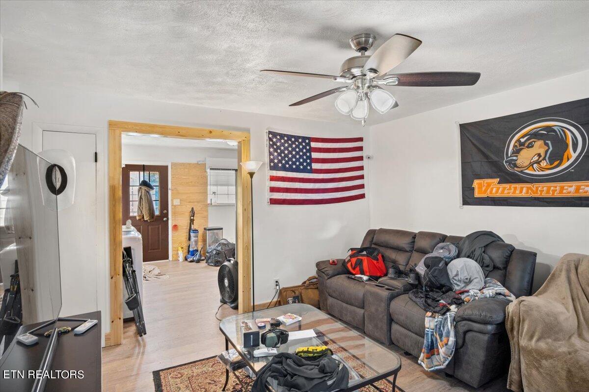 2829 Black Oak Rd Property Photo 4