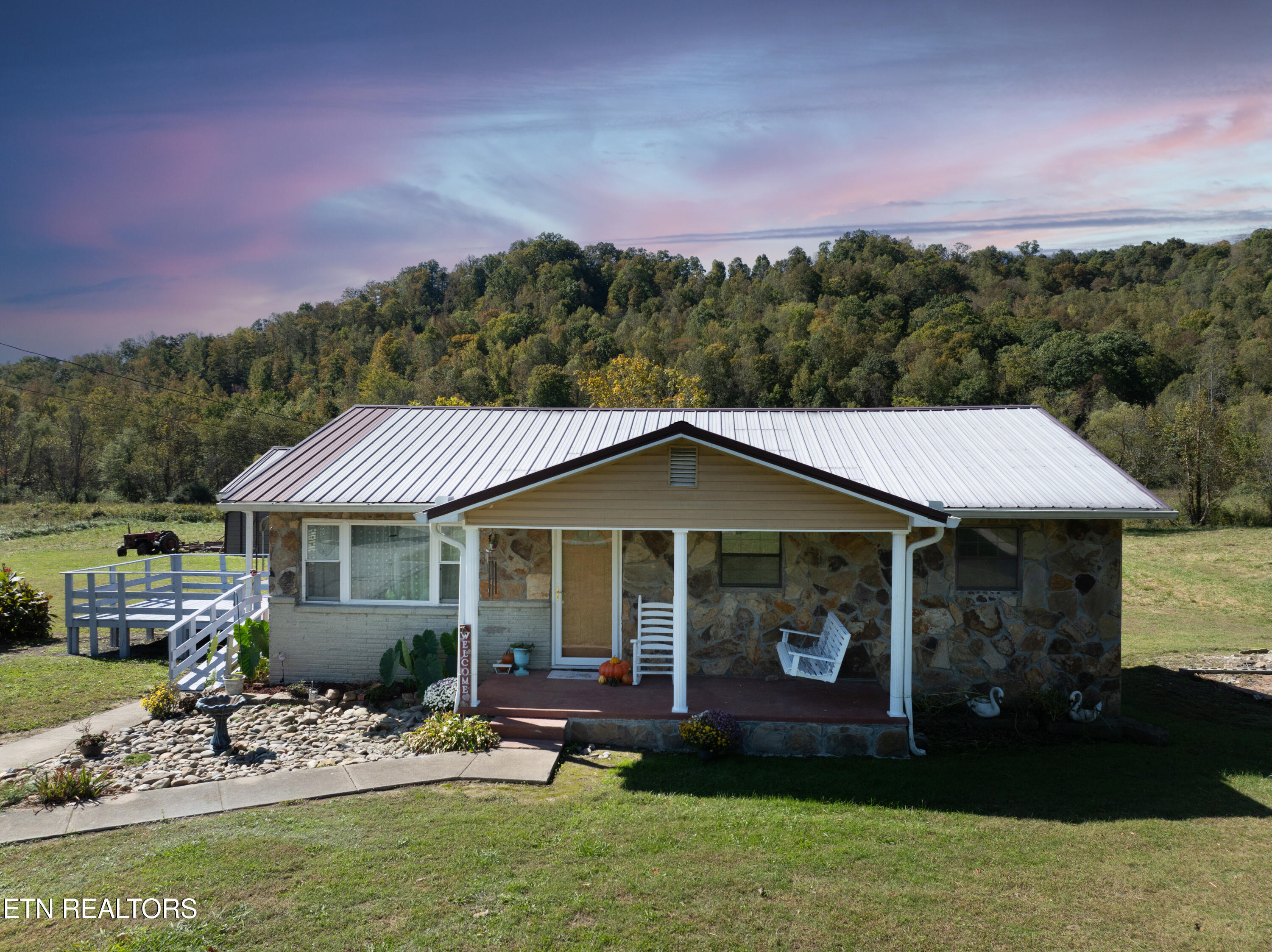 273 Wooldridge Lane Property Photo 4