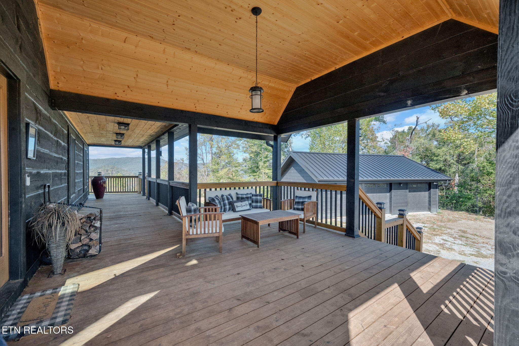 833 Duck Creek Rd Property Photo 13