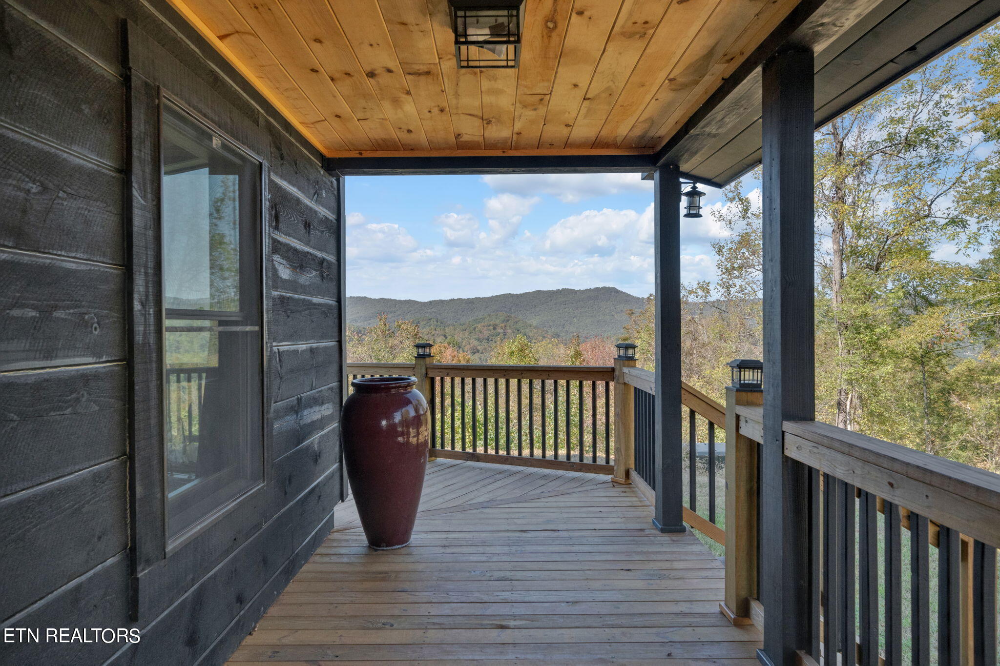 833 Duck Creek Rd Property Photo 14