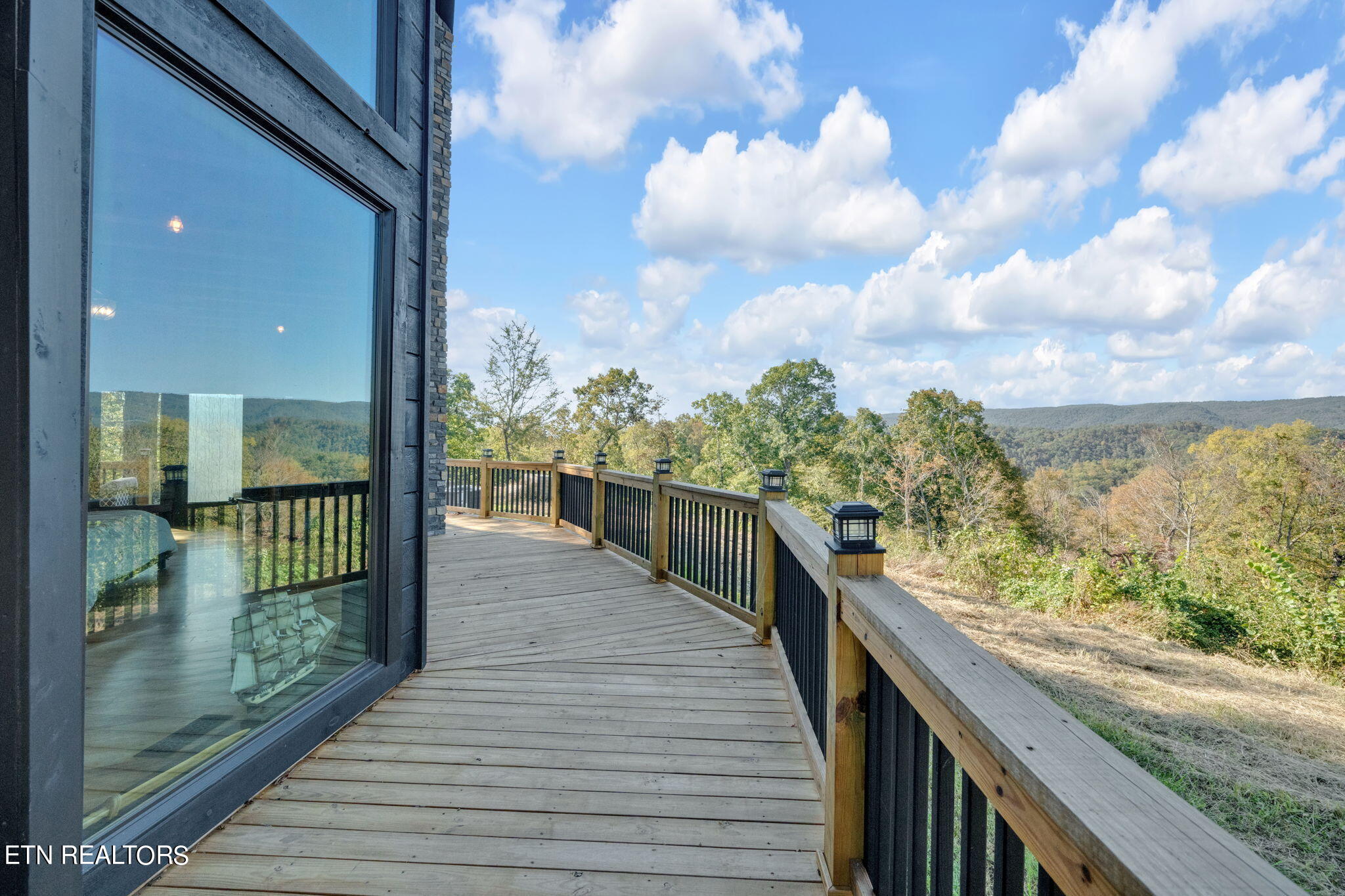 833 Duck Creek Rd Property Photo 15