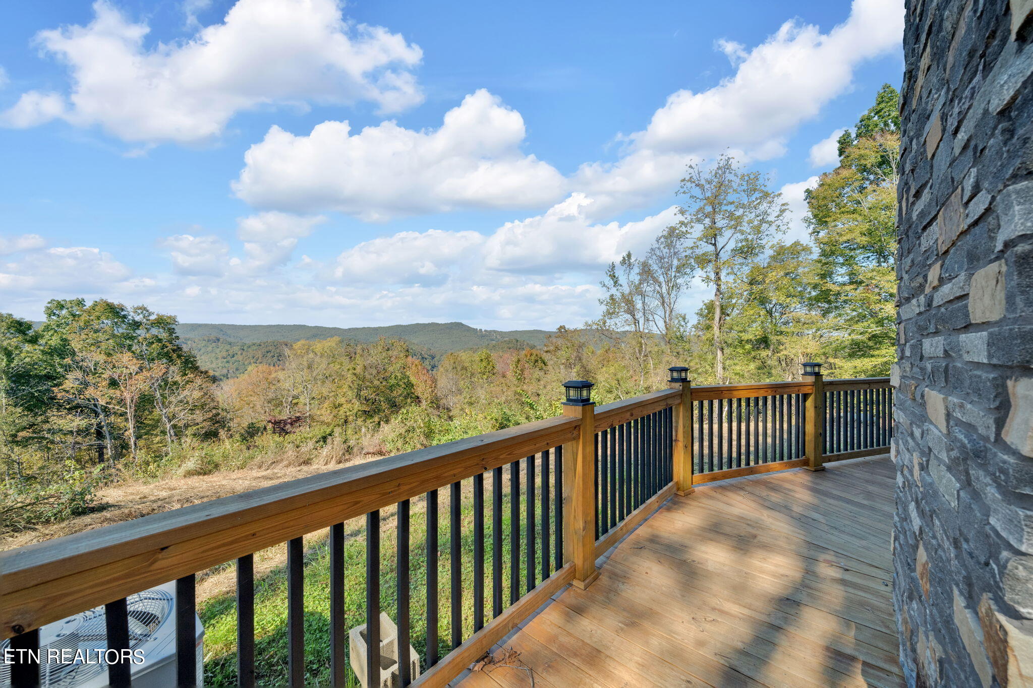 833 Duck Creek Rd Property Photo 17