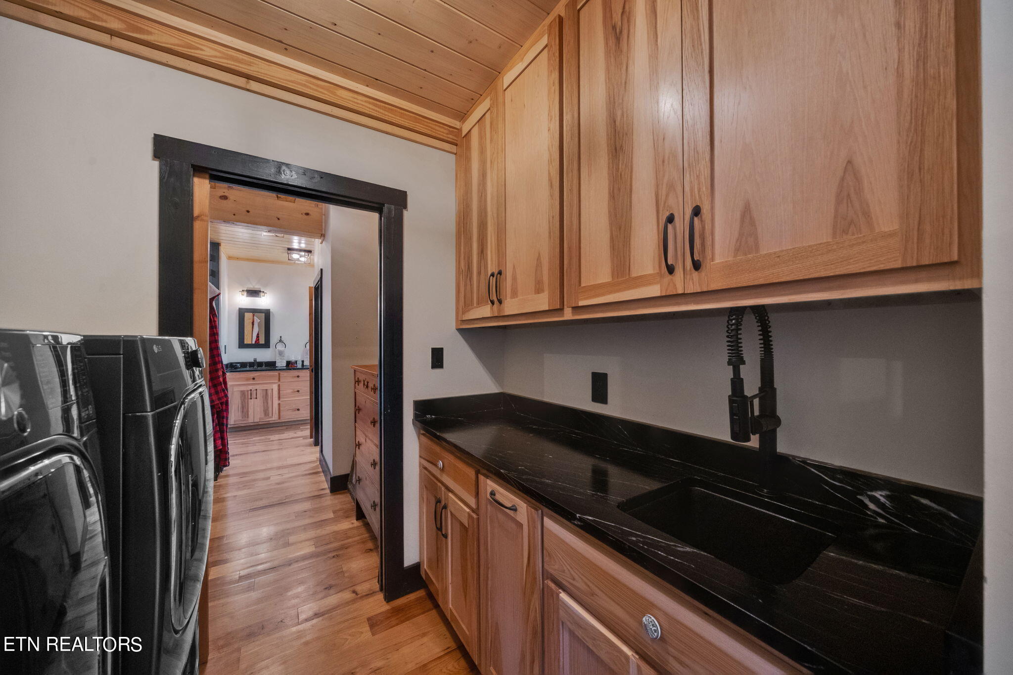 833 Duck Creek Rd Property Photo 27