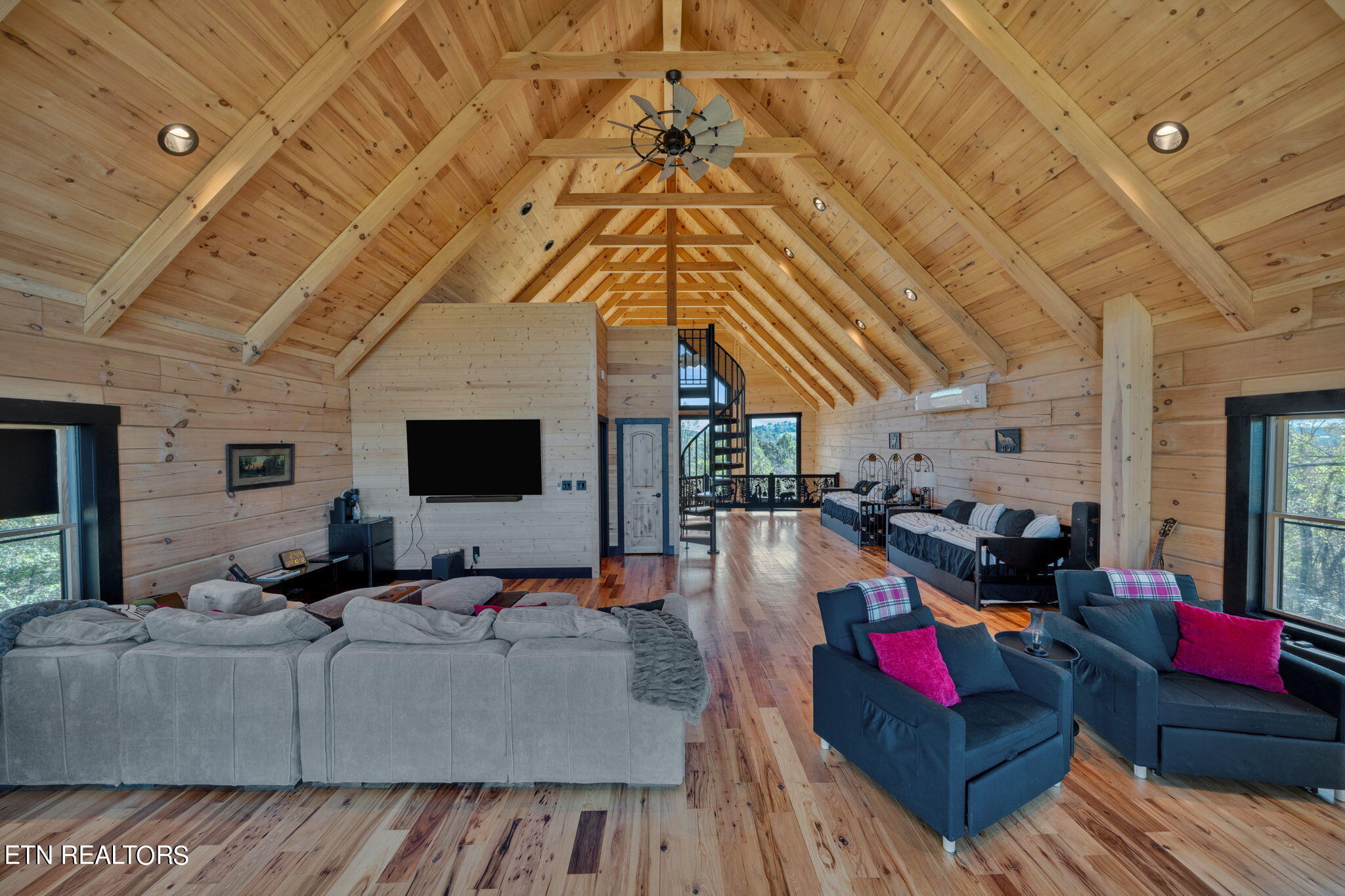 833 Duck Creek Rd Property Photo 40