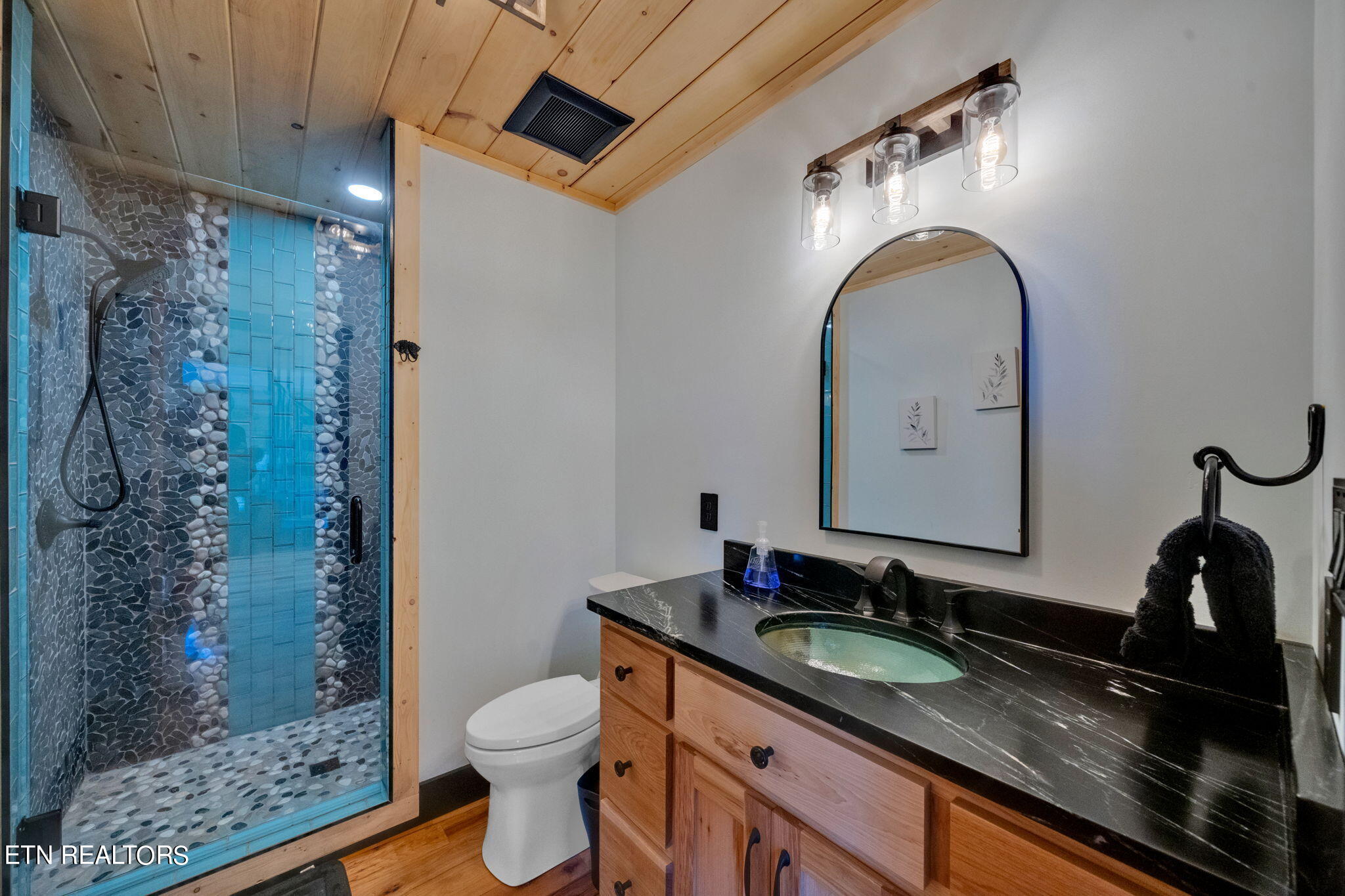 833 Duck Creek Rd Property Photo 43