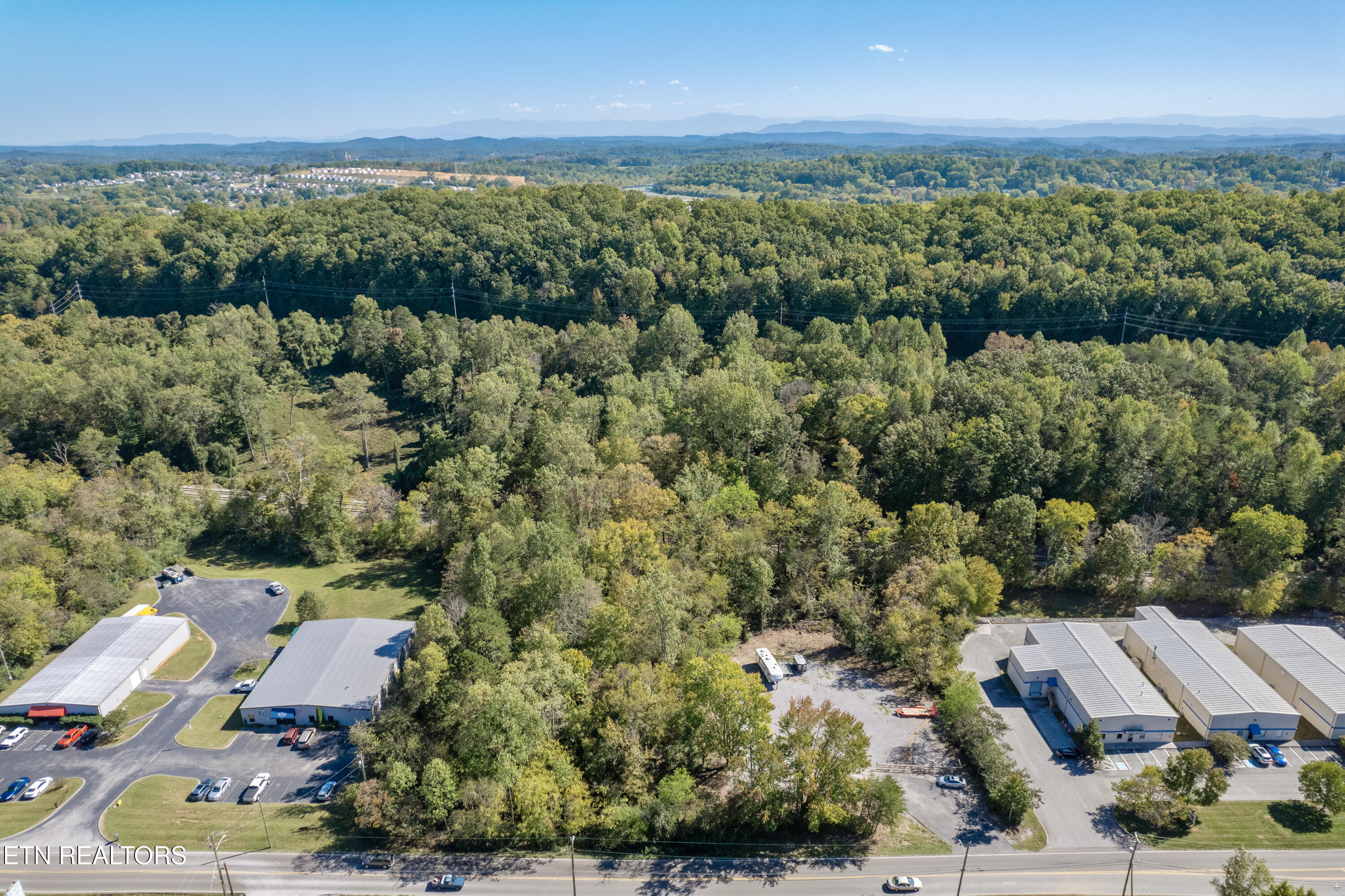 5552 Washington Pike Property Photo 4
