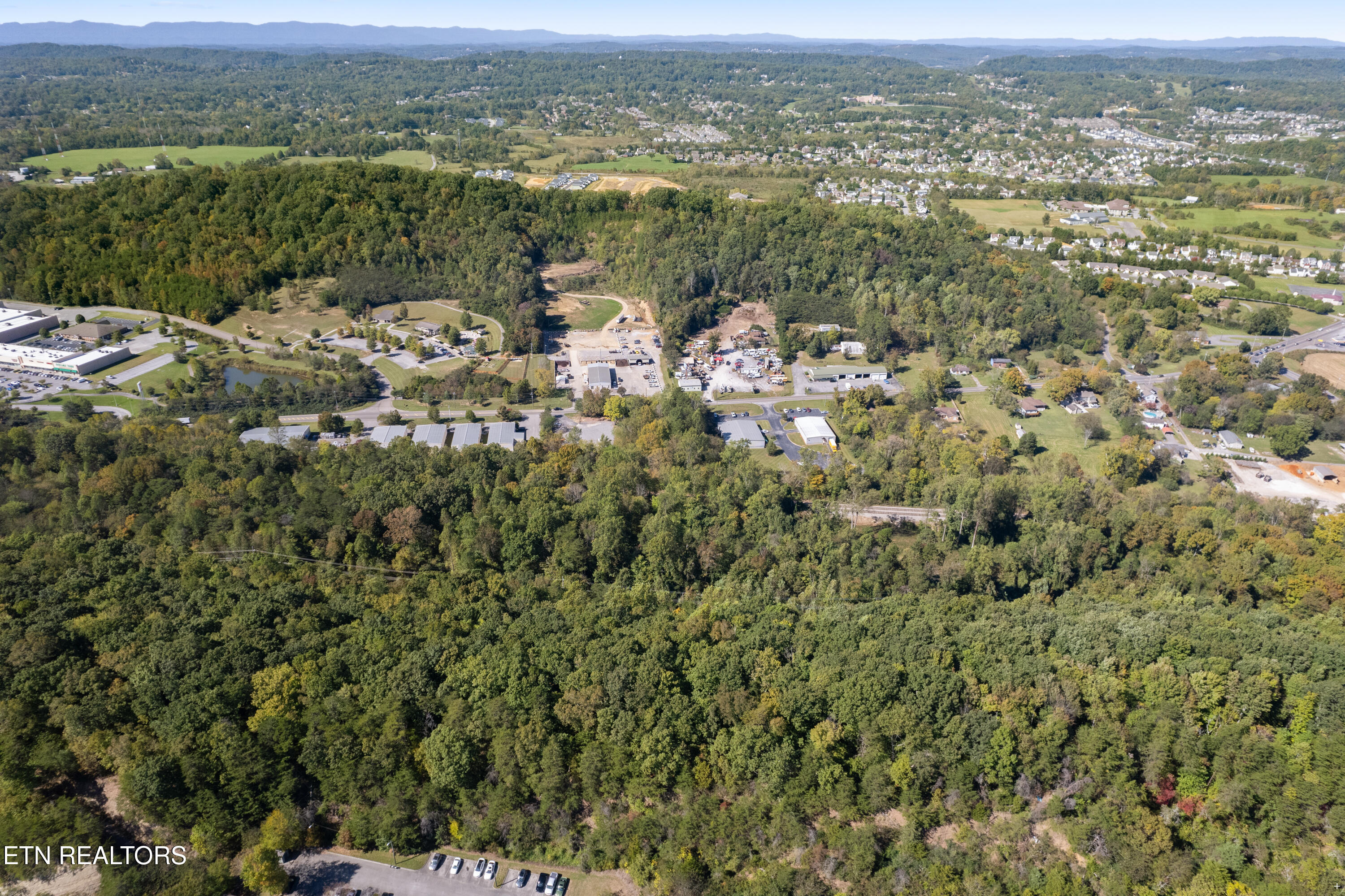 5552 Washington Pike Property Photo 7
