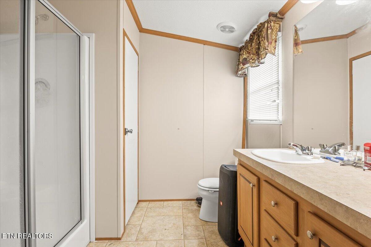 7712 Millertown Pike Property Photo 11