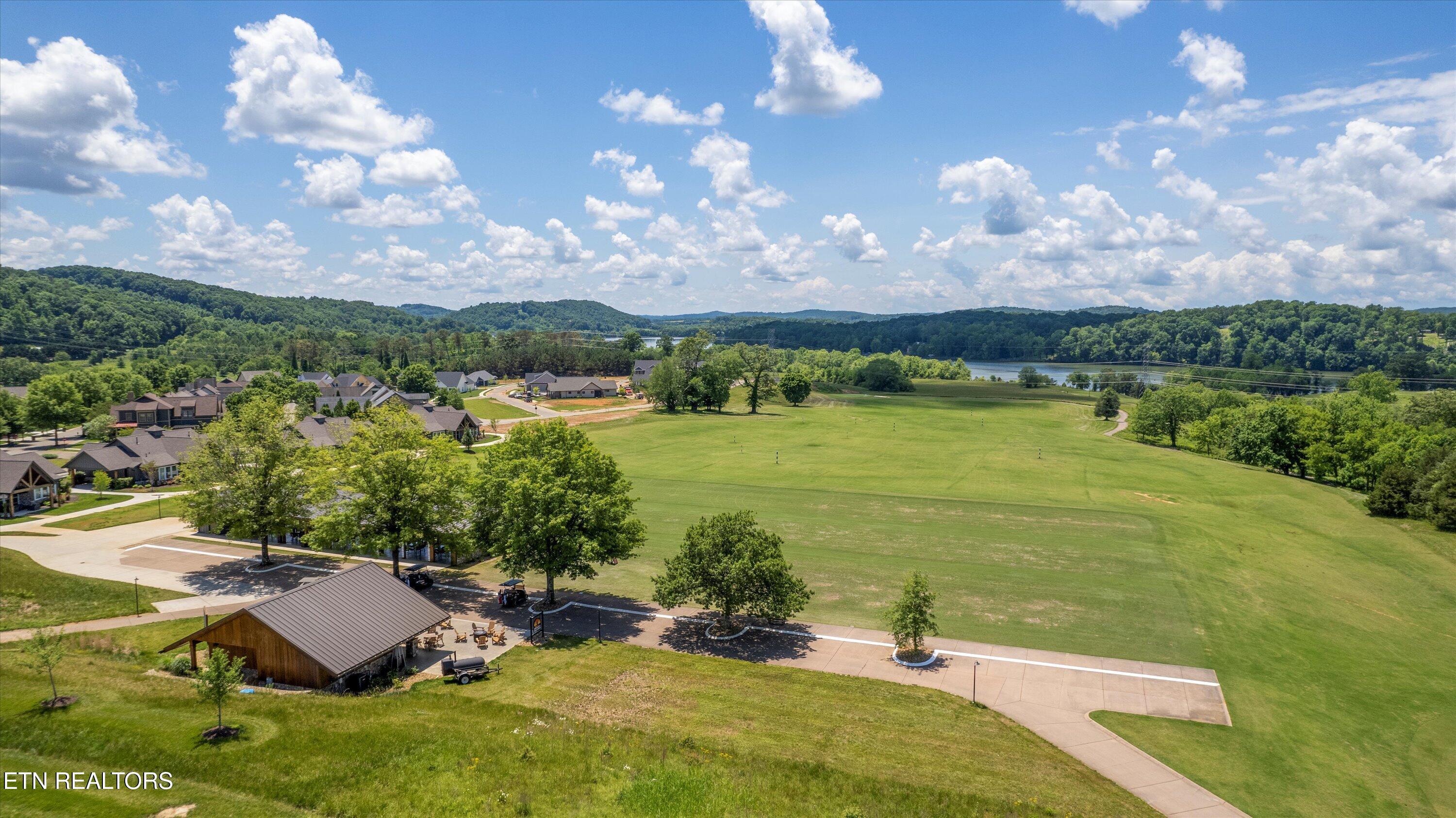 184 Hammock Court Property Photo 16