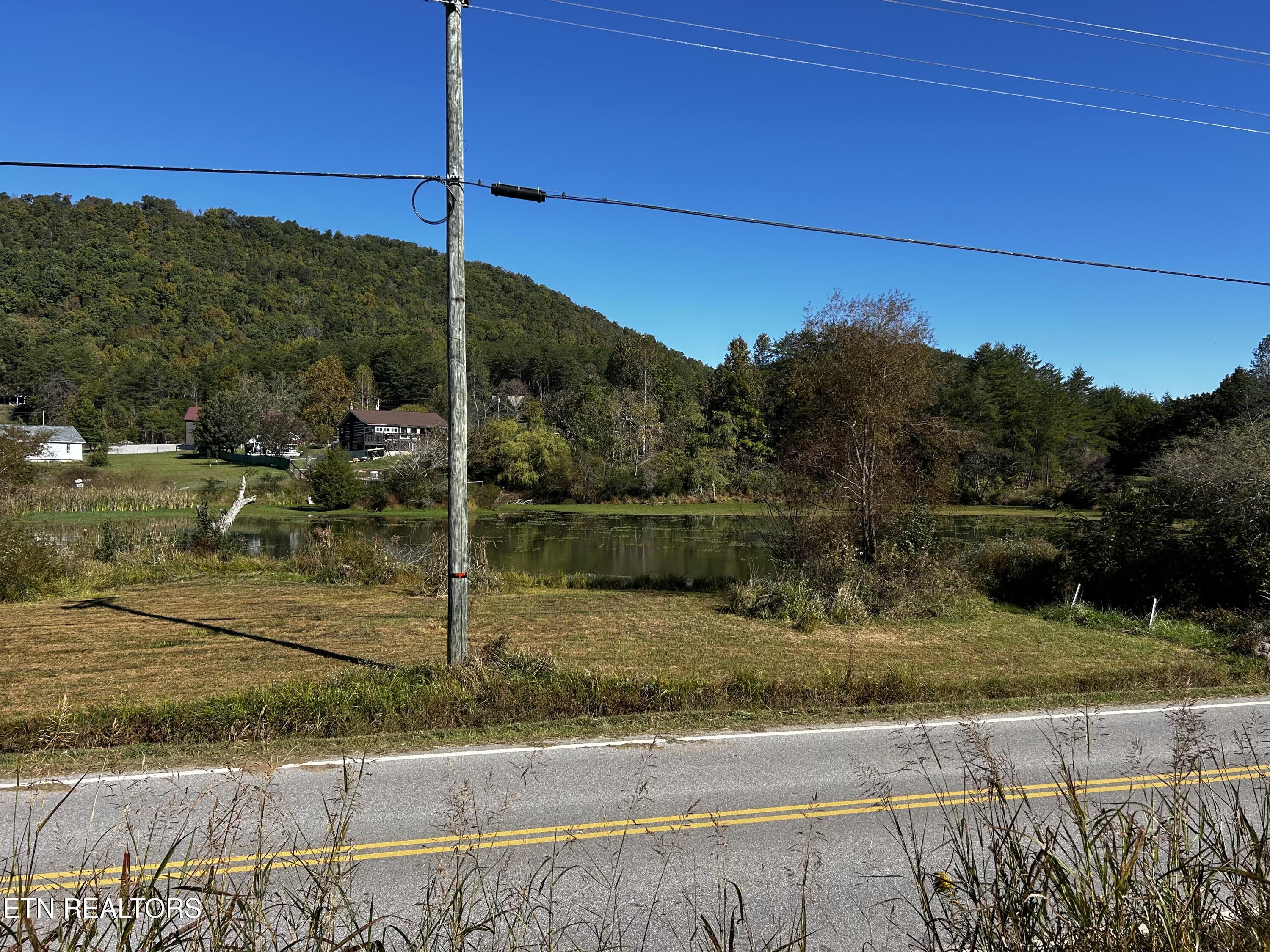 1483 Reagan Valley Rd Property Photo 1