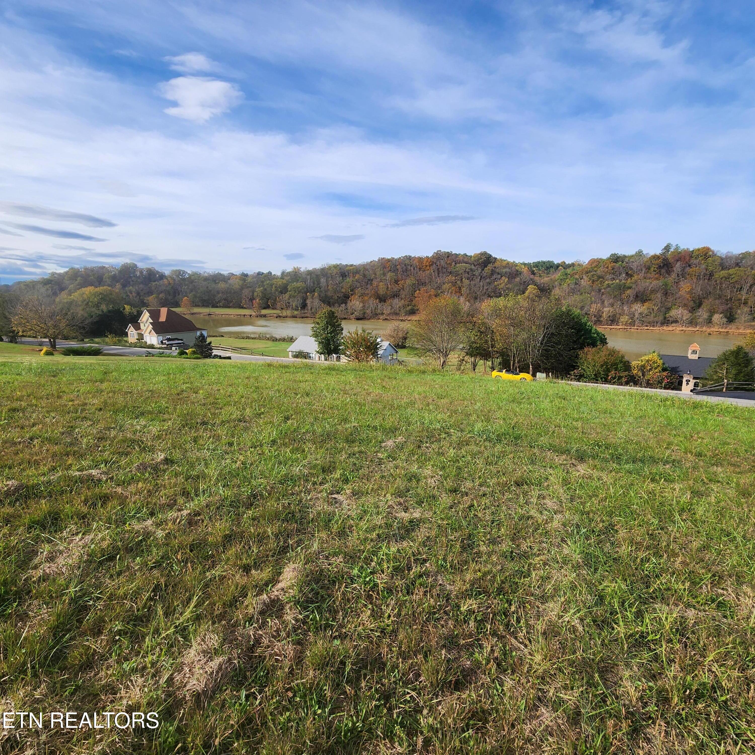 Luther Catlett Circle Property Photo 5