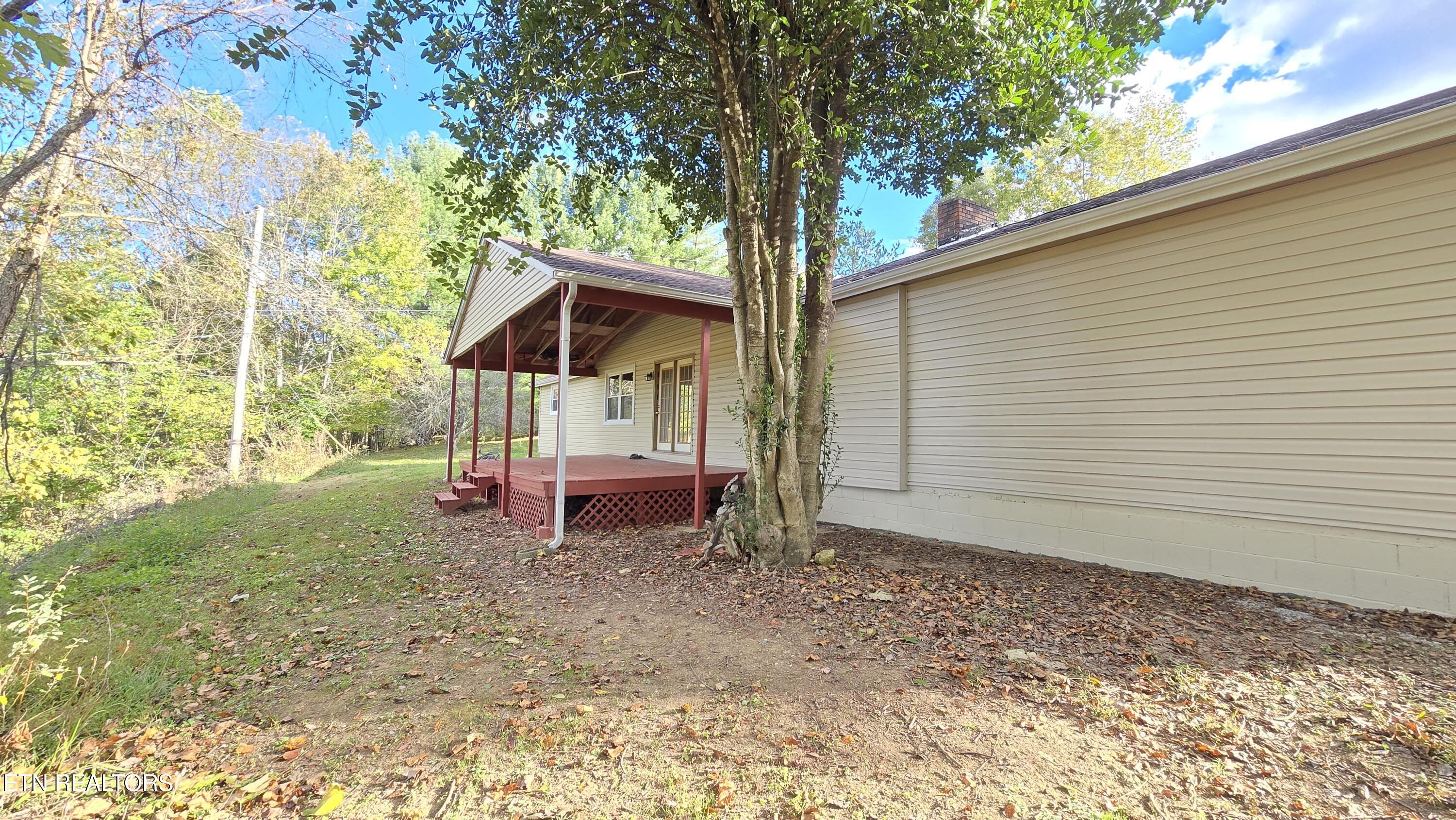 1225 Snodgrass Rd Property Photo 1