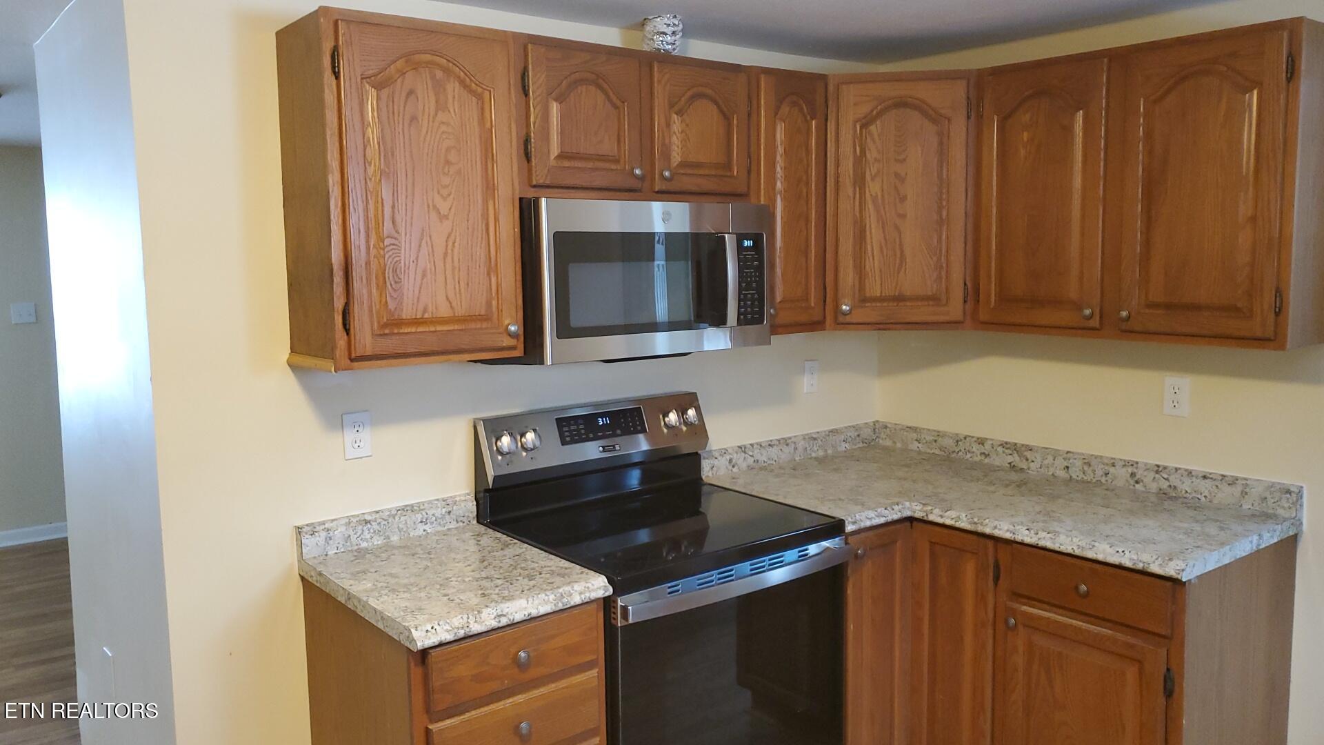 1225 Snodgrass Rd Property Photo 12