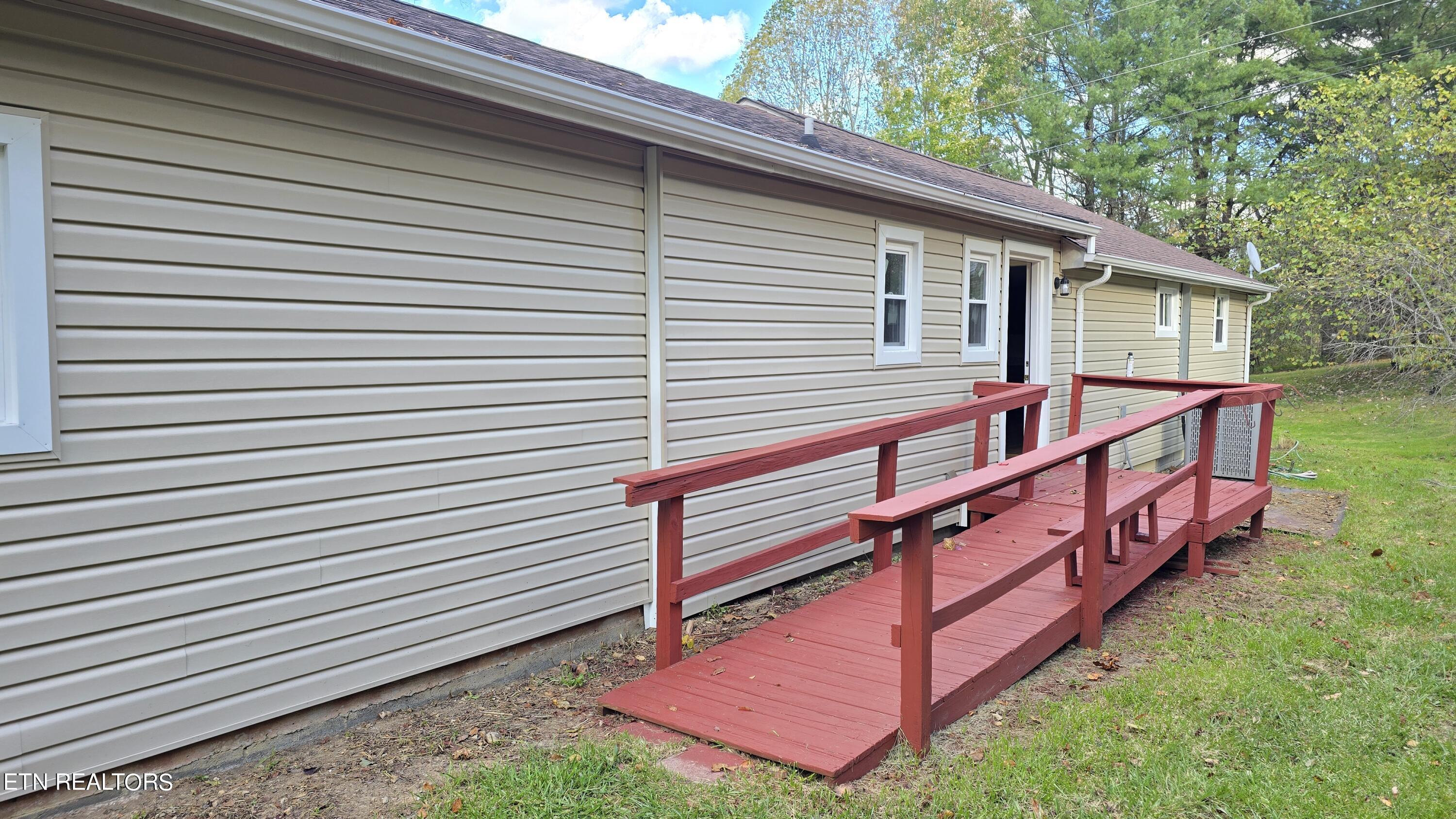 1225 Snodgrass Rd Property Photo 40