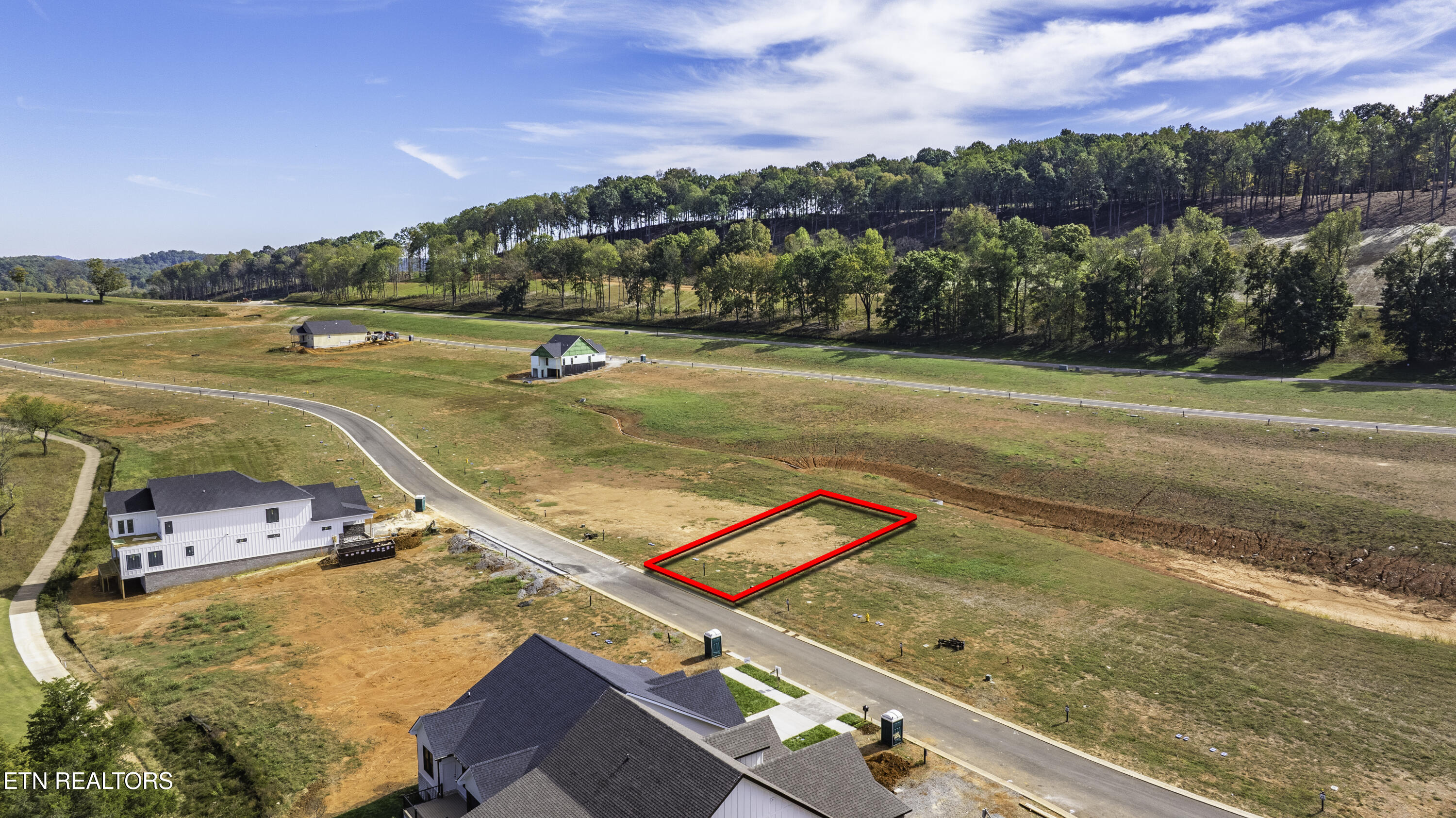 696 Black Bear Circle Property Photo 4