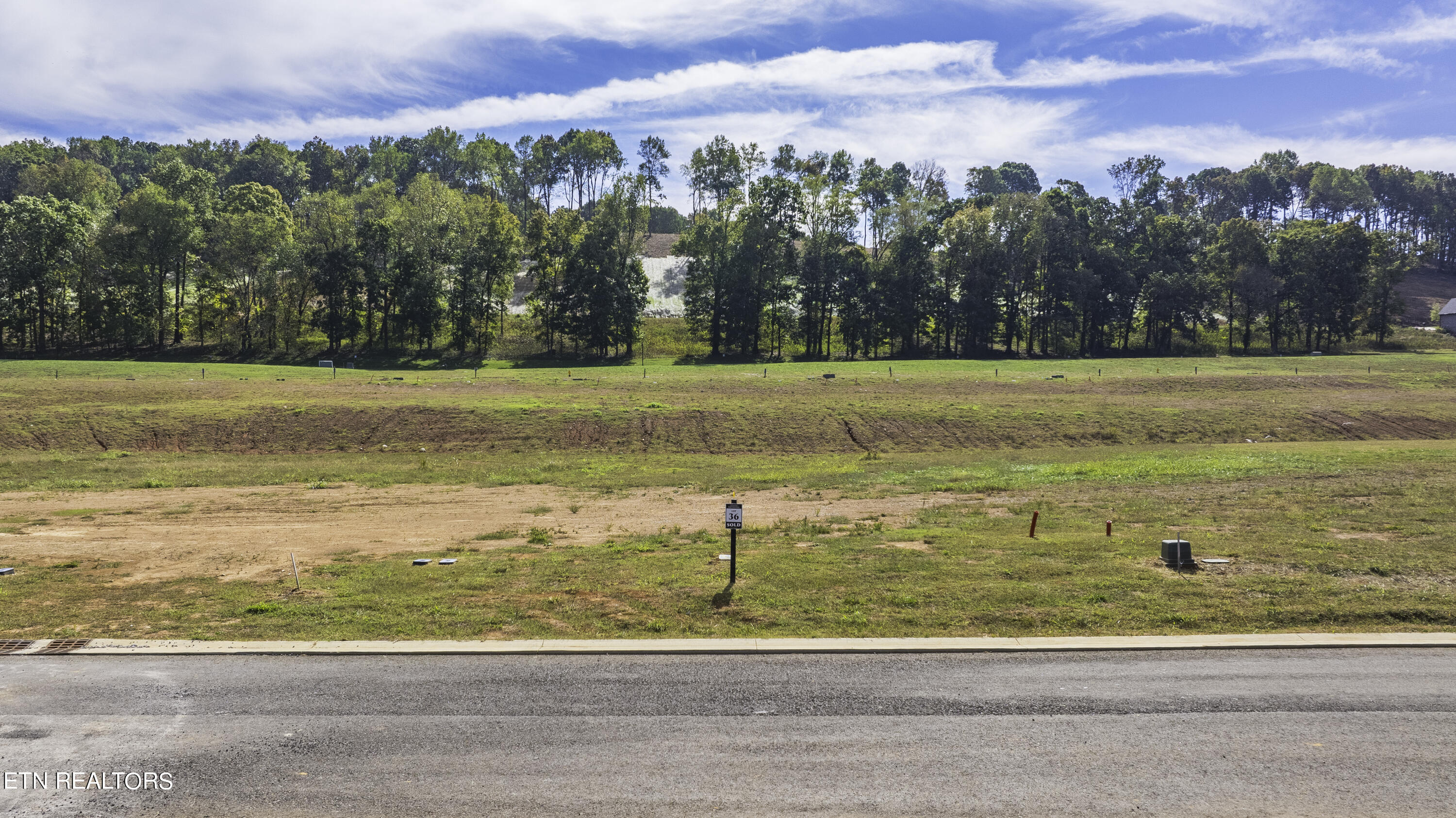 696 Black Bear Circle Property Photo 7
