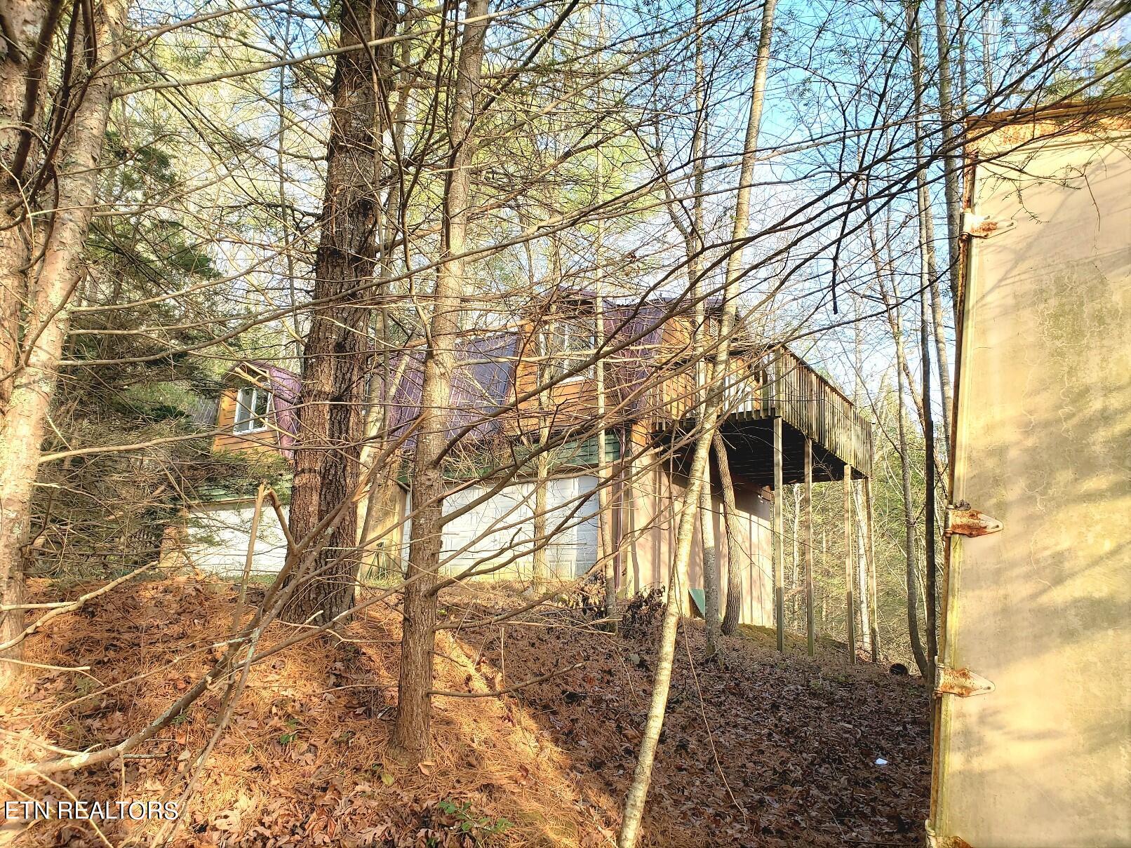 3044 E Parkway Property Photo 10