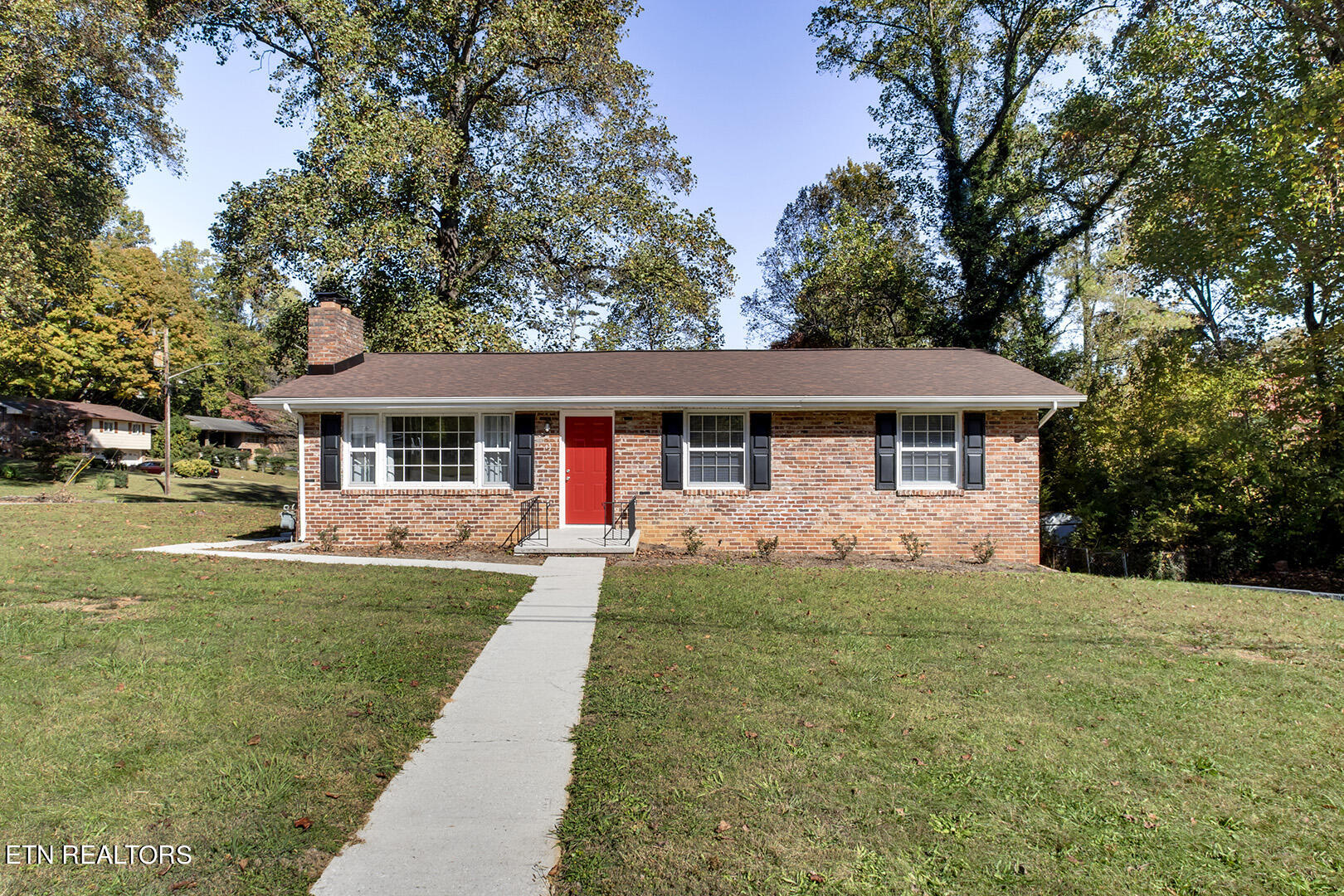 1800 Woodhaven Drive Property Photo 1