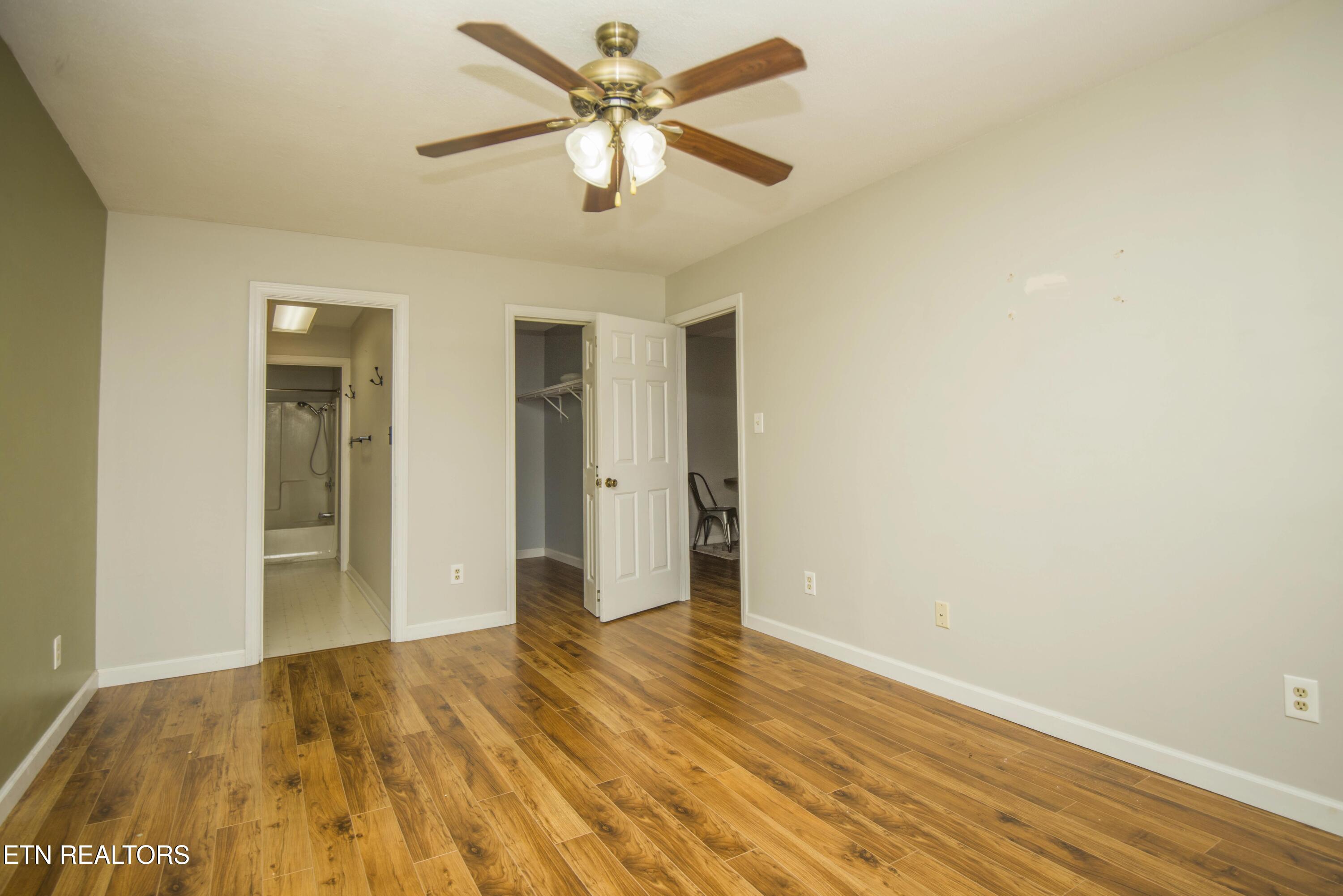 10452 Laura Lee Lane Property Photo 4