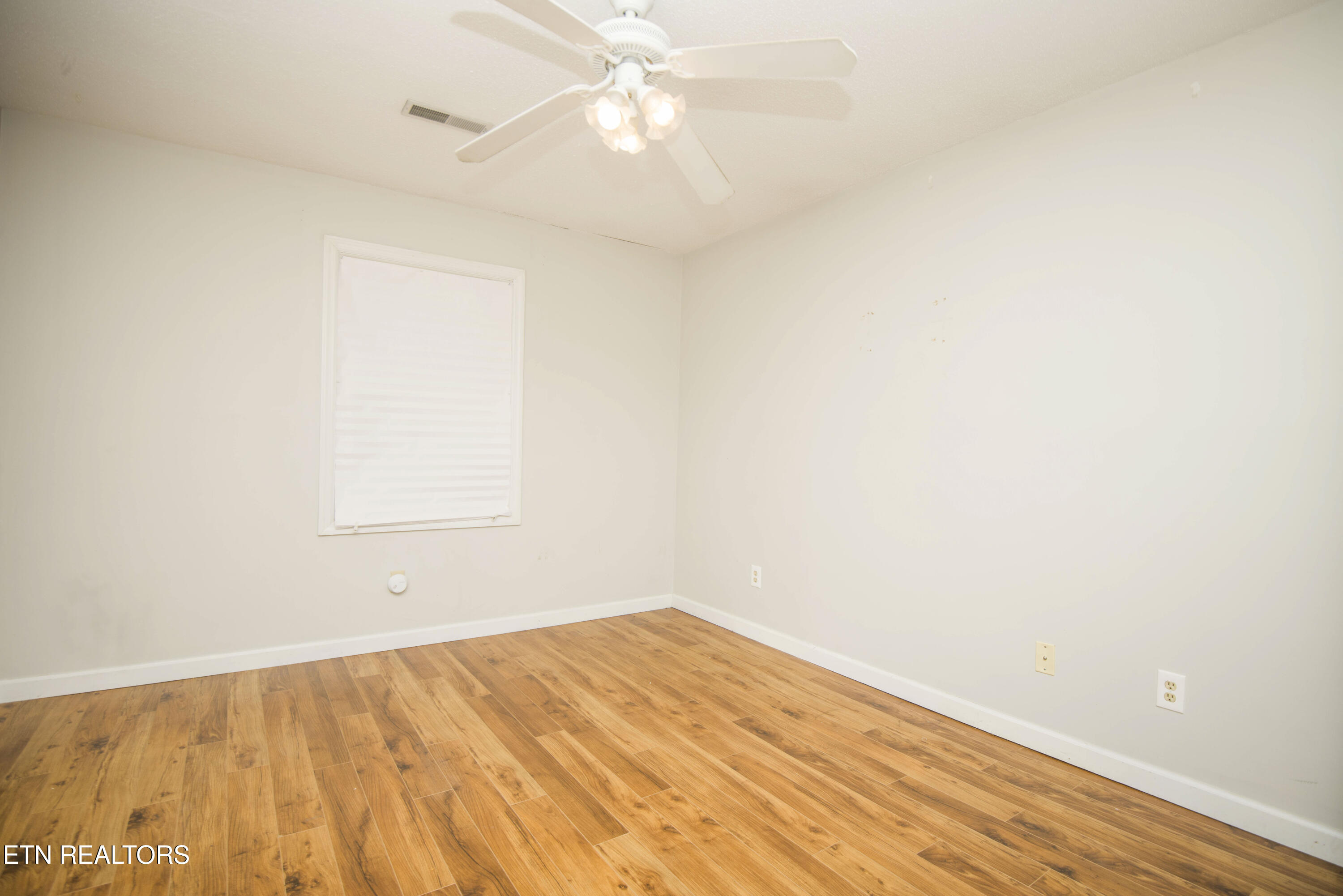 10452 Laura Lee Lane Property Photo 9