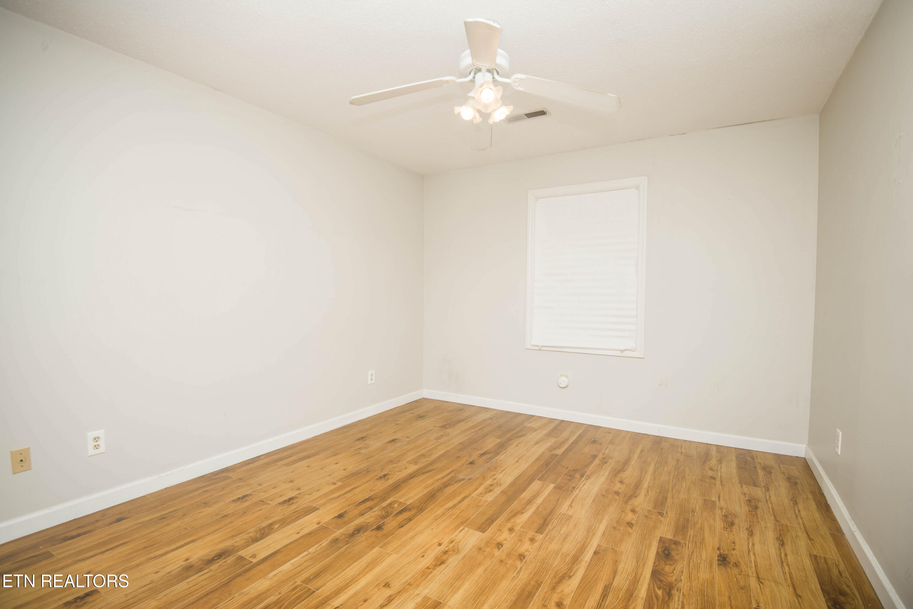 10452 Laura Lee Lane Property Photo 11