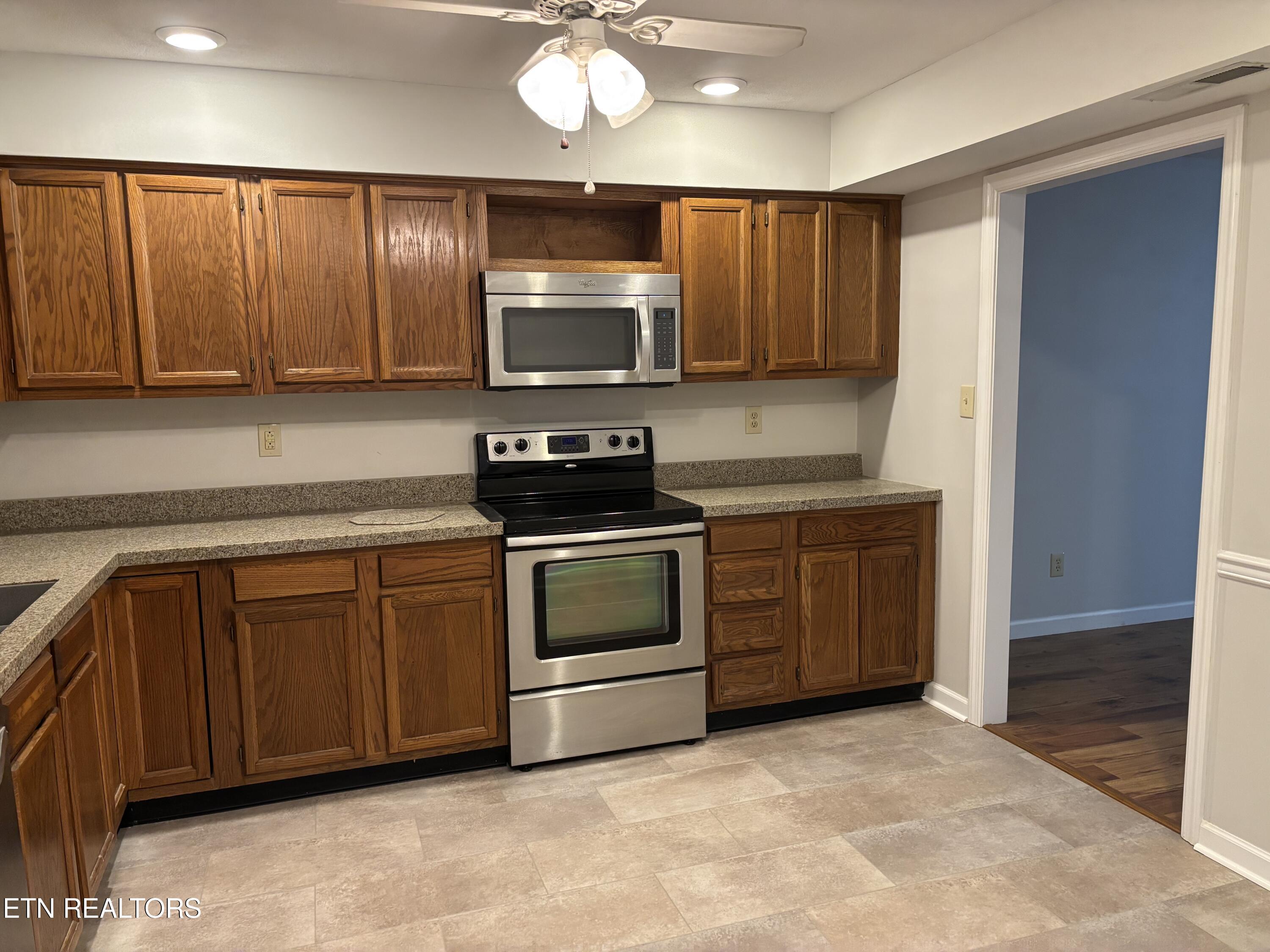 10452 Laura Lee Lane Property Photo 27