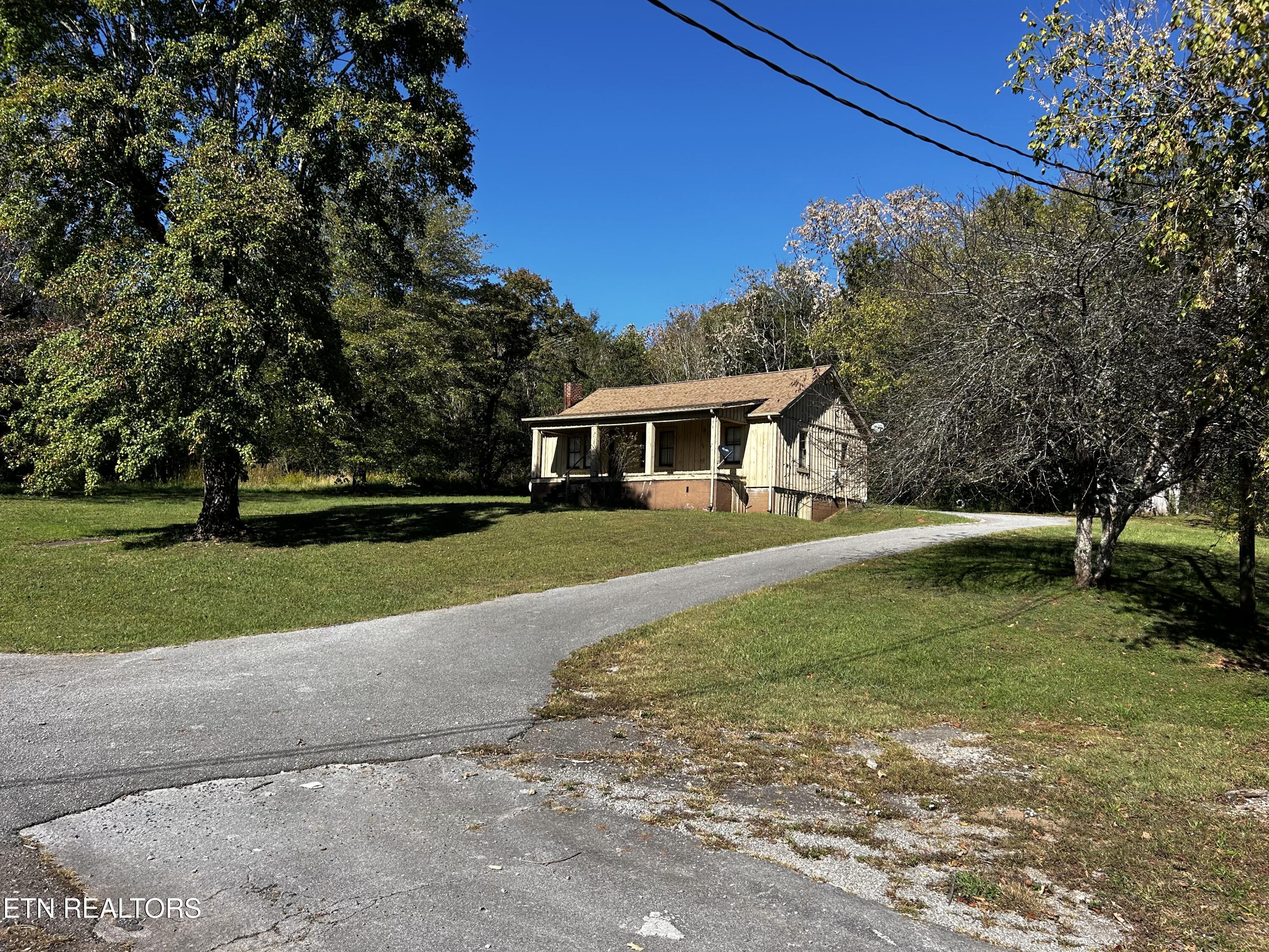 325 Countryside Lane Property Photo 4
