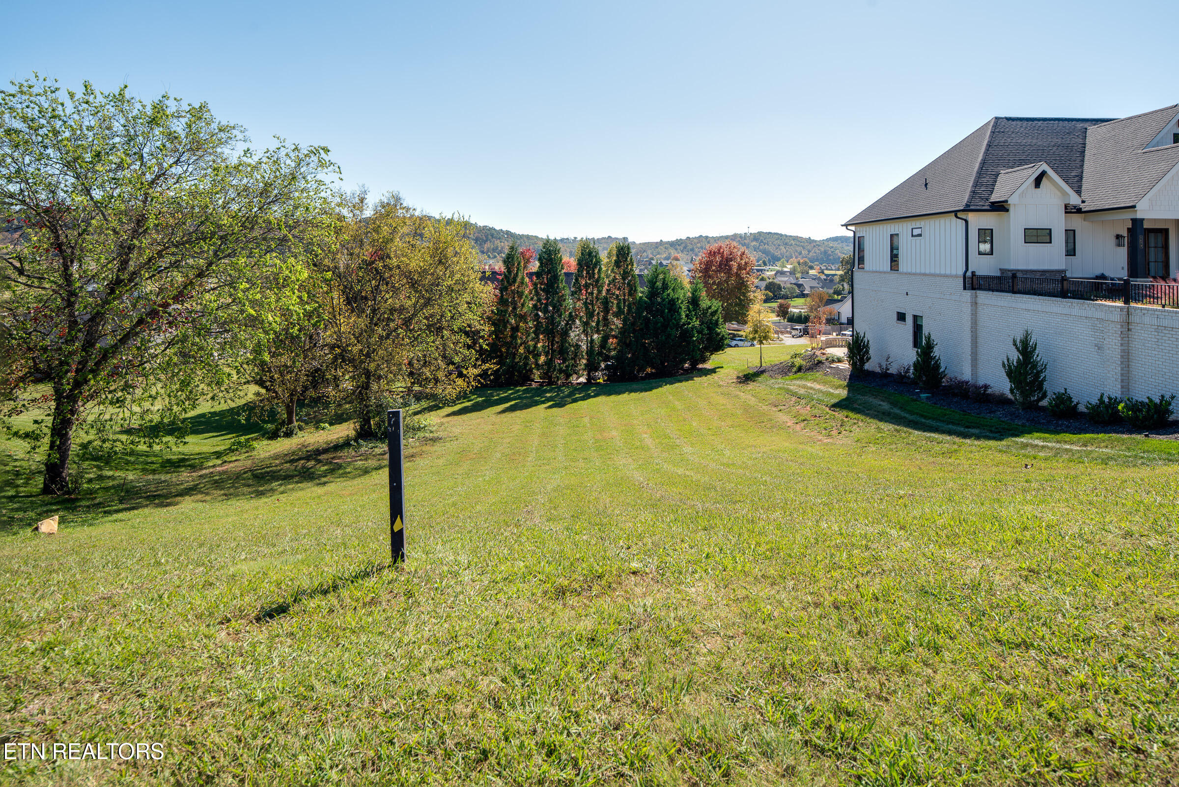 1587 Eagle Point Drive Property Photo 2
