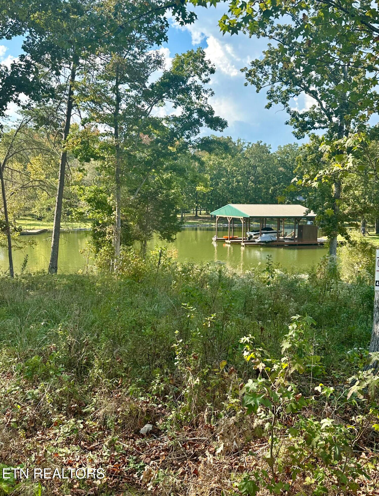 518 Debbie Drive Property Photo 2